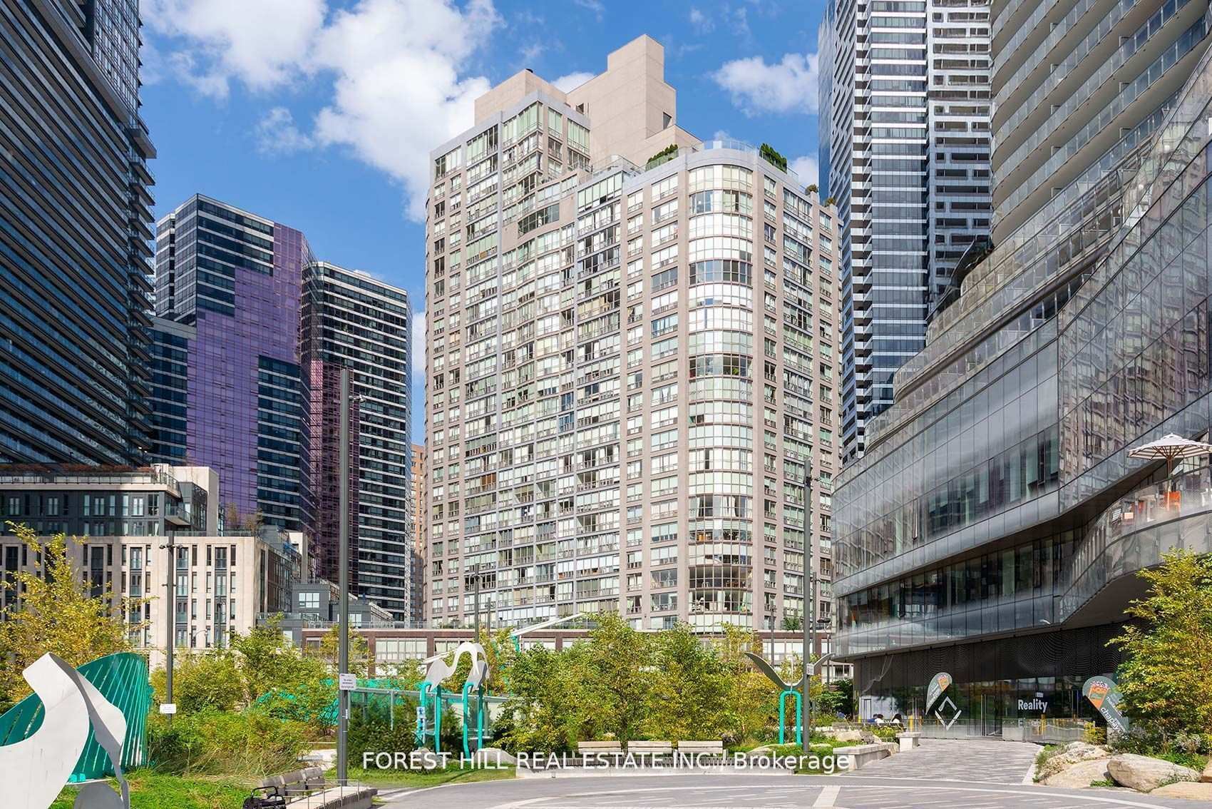 24 Wellesley Street W 909, Toronto C01 Unit: 909