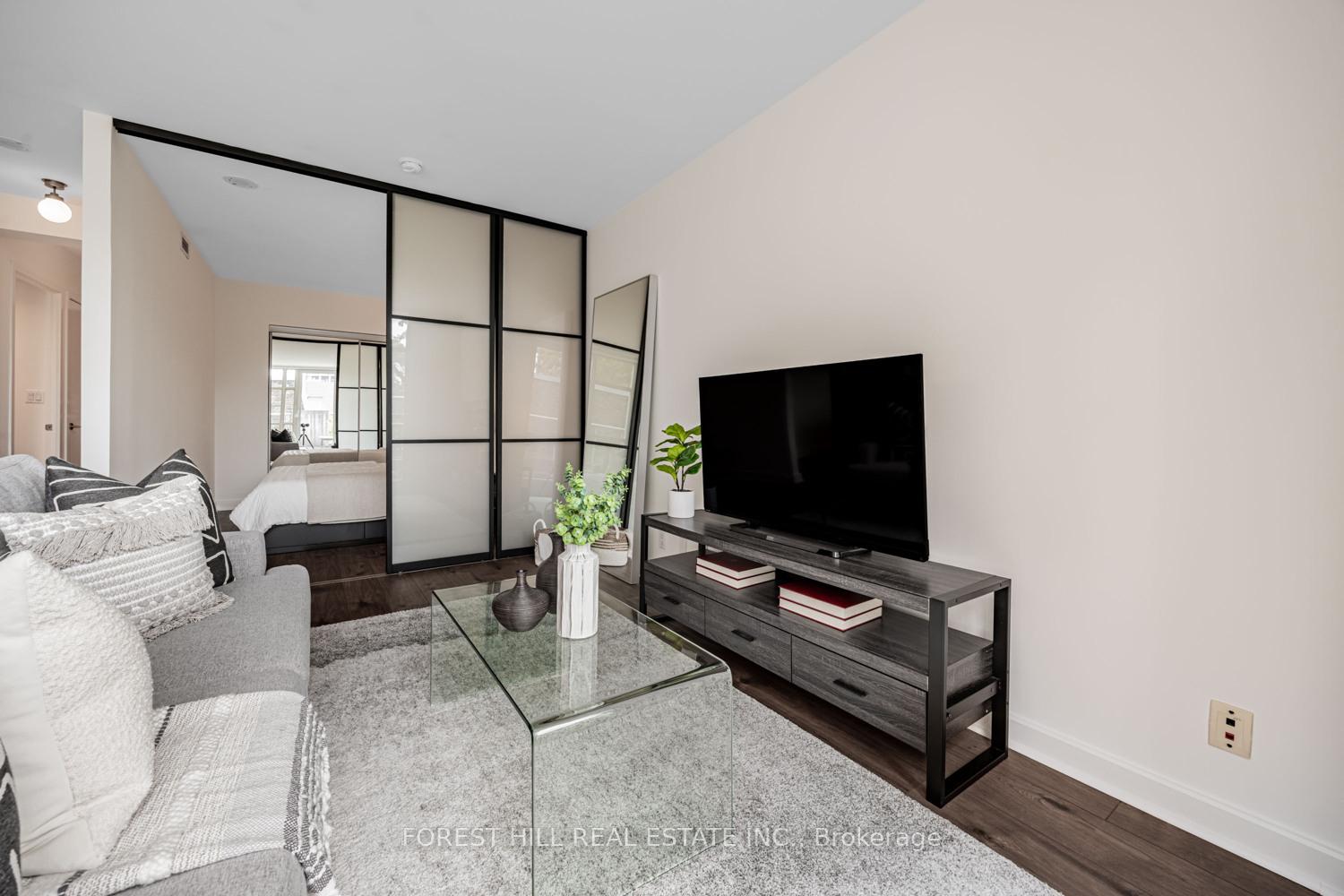 350 Wellington Street W 306, Toronto C01 Unit: 306