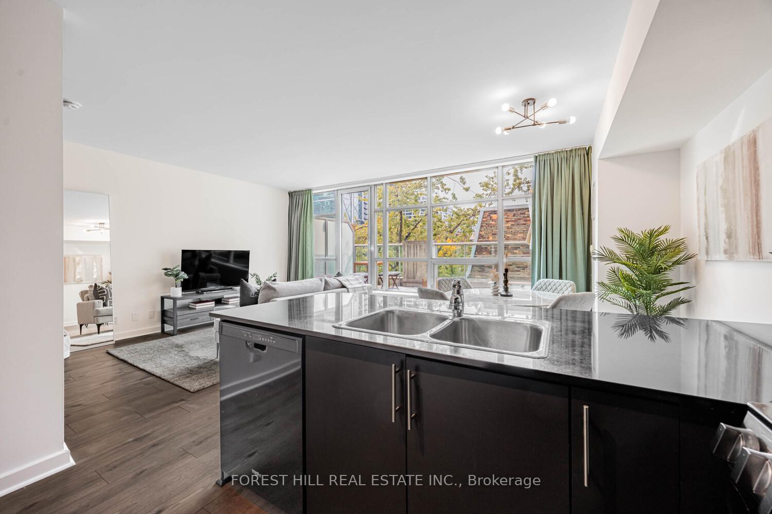 350 Wellington Street W 306, Toronto C01 Unit: 306