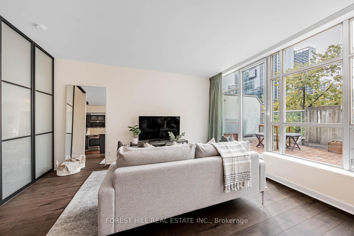 350 Wellington Street W 306, Toronto C01 Unit: 306