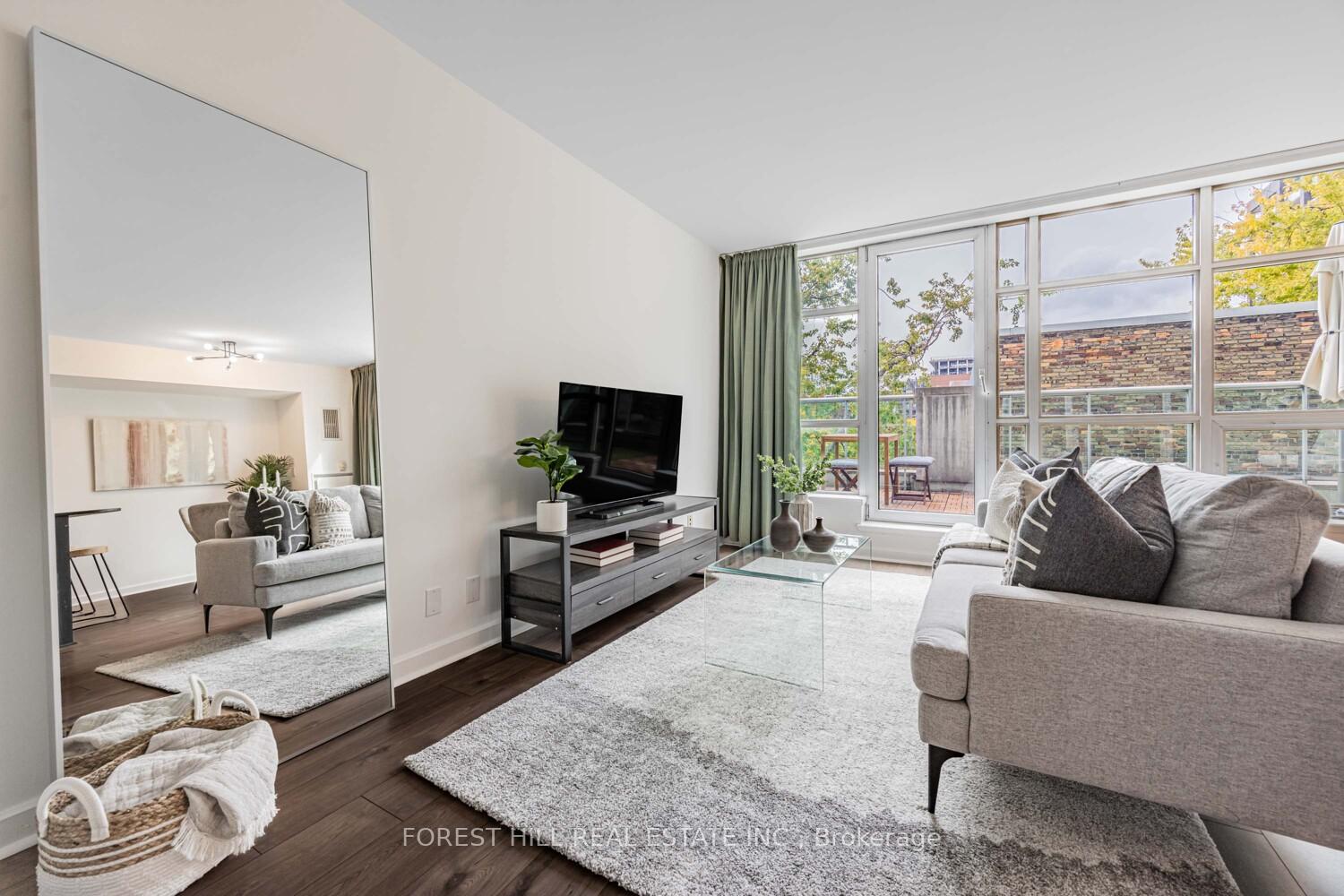 350 Wellington Street W 306, Toronto C01 Unit: 306