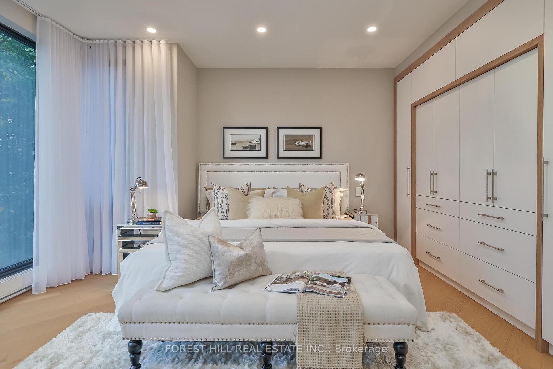 342 Spadina Road 301, Toronto C03 Unit: 301