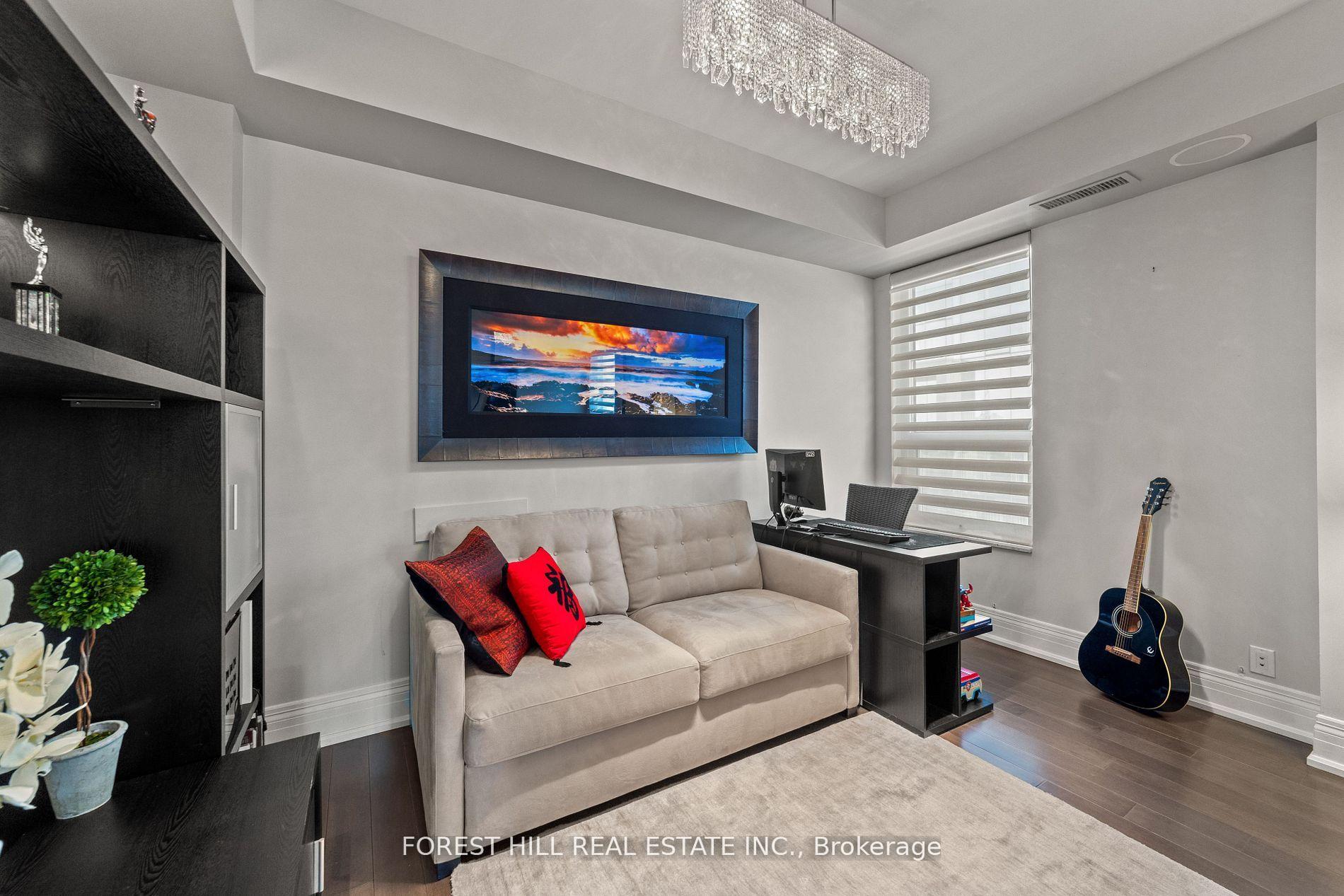 68 Yorkville Avenue 1001, Toronto C02 Unit: 1001