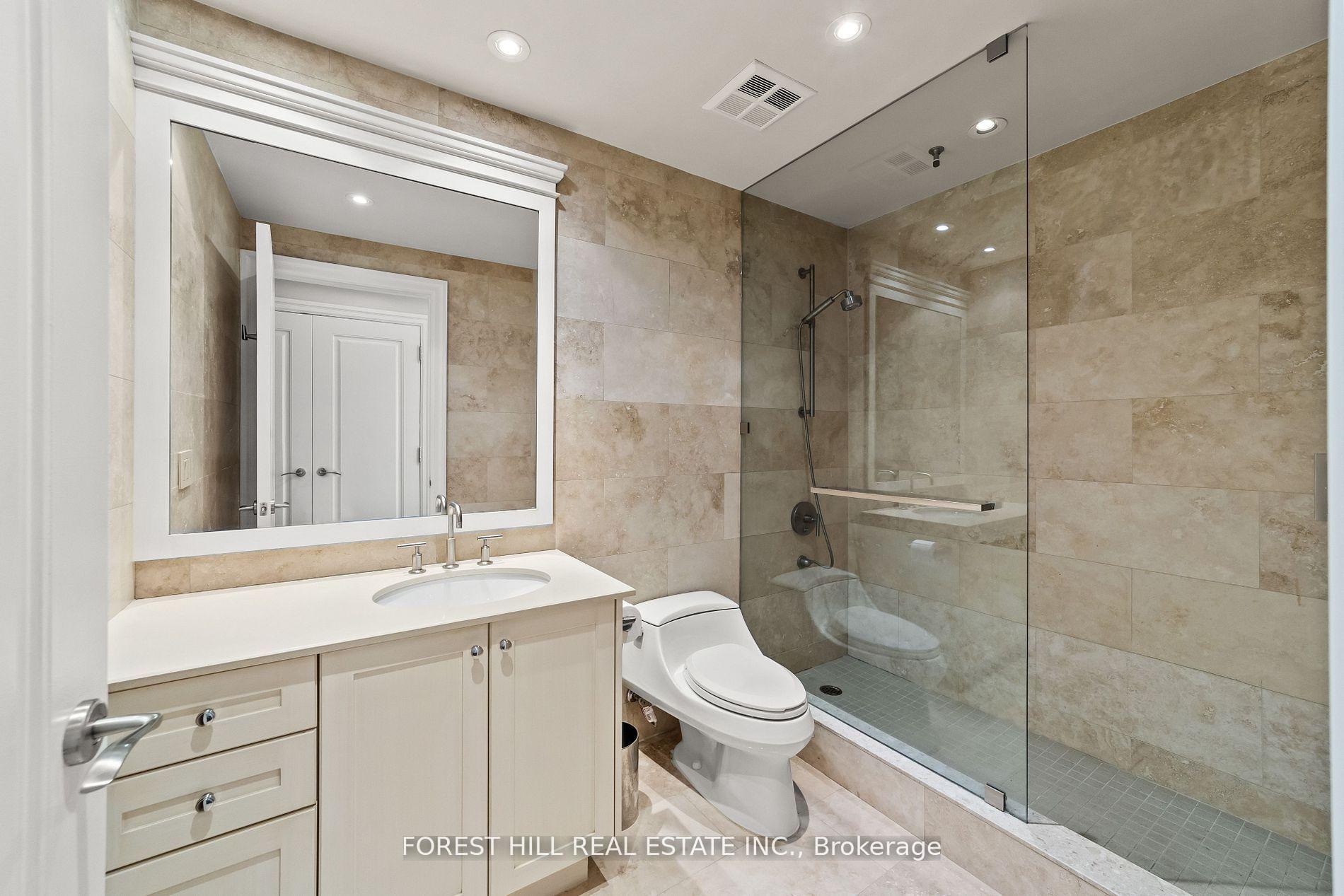 68 Yorkville Avenue 1001, Toronto C02 Unit: 1001