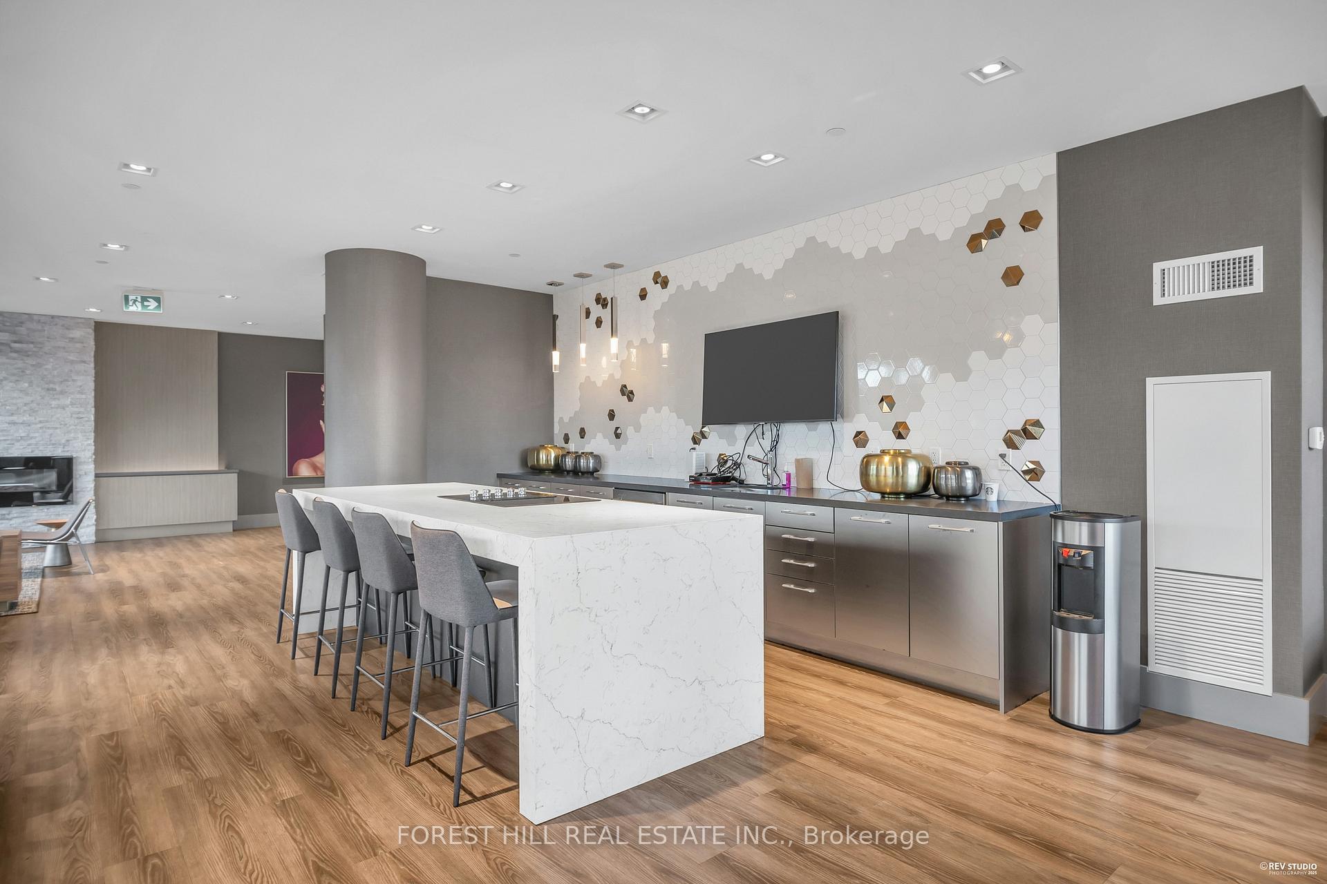 181 Bedford Road 1403, Toronto C02 Unit: 1403