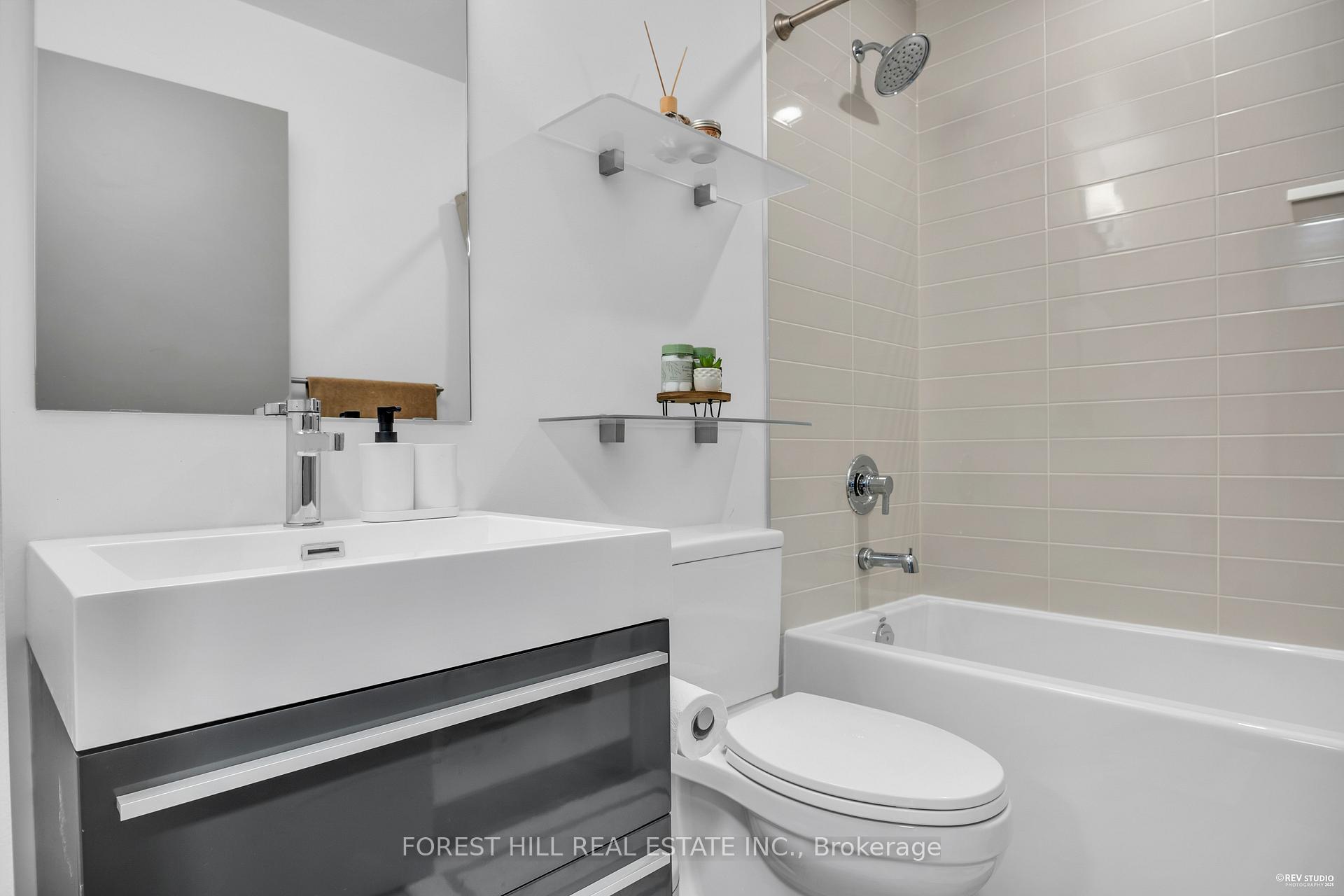 181 Bedford Road 1403, Toronto C02 Unit: 1403