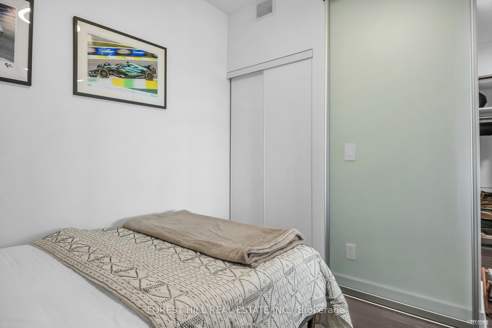 181 Bedford Road 1403, Toronto C02 Unit: 1403