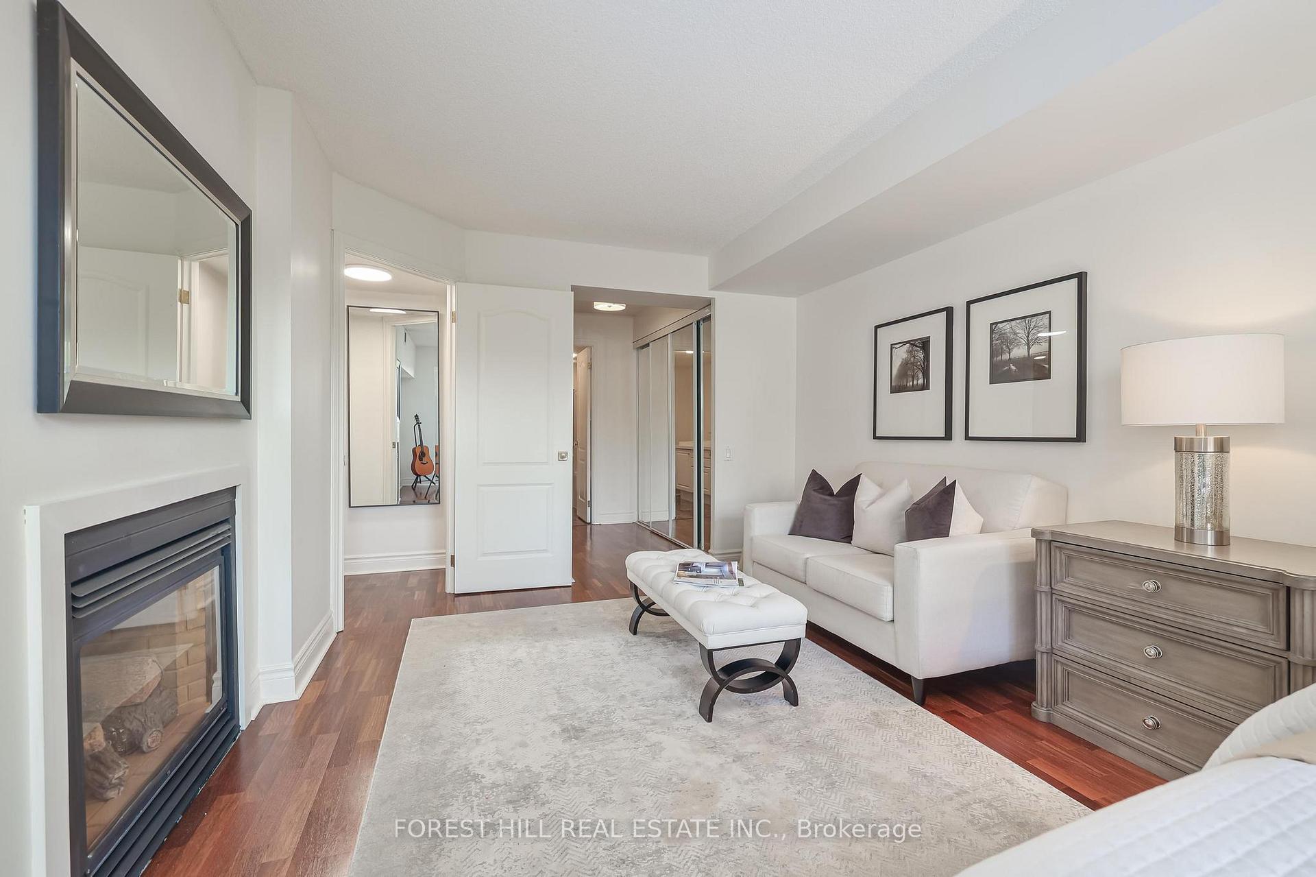 2 Alexandra Boulevard 407, Toronto C04 Unit: 407