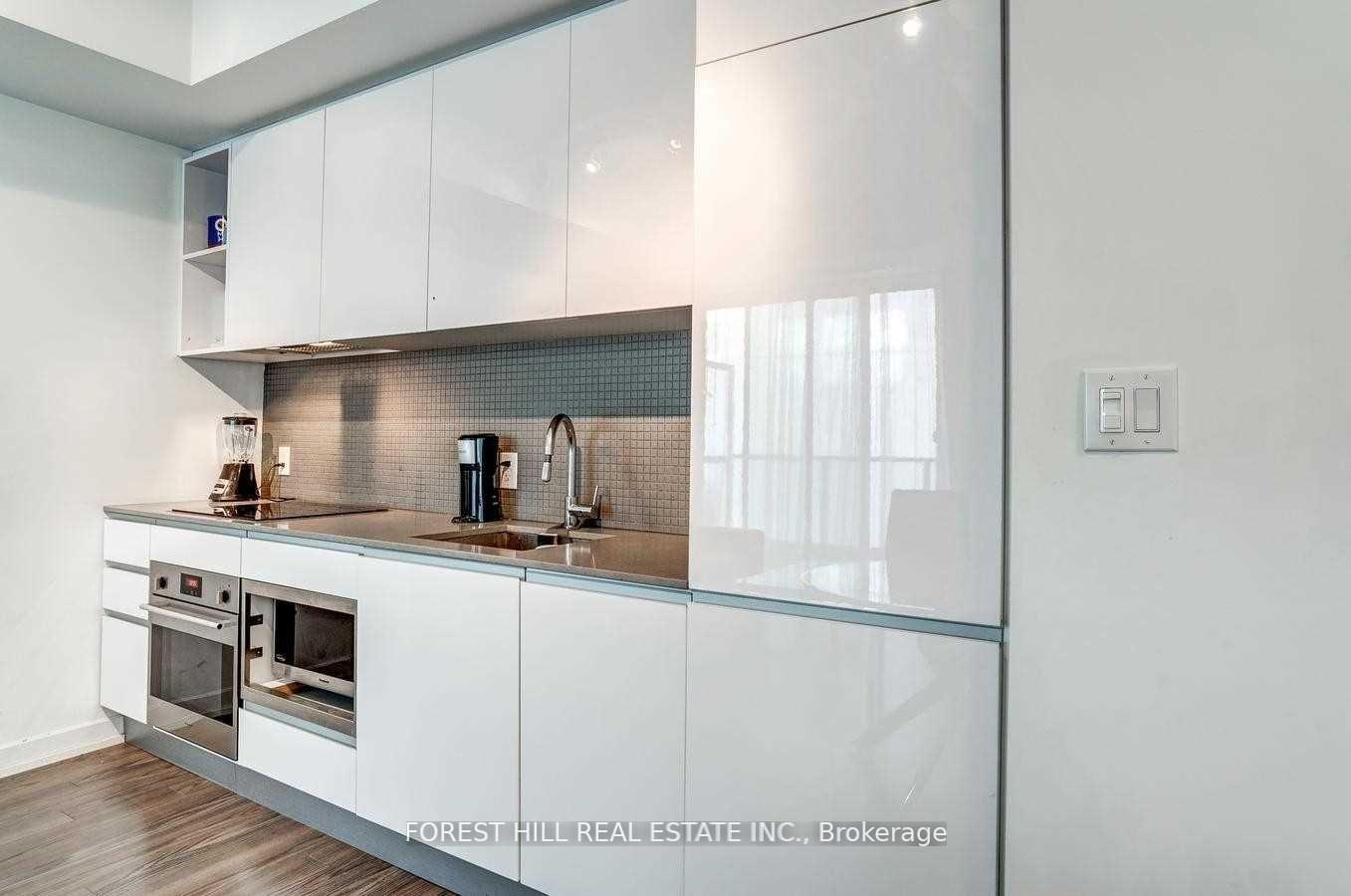 377 Madison Avenue 426