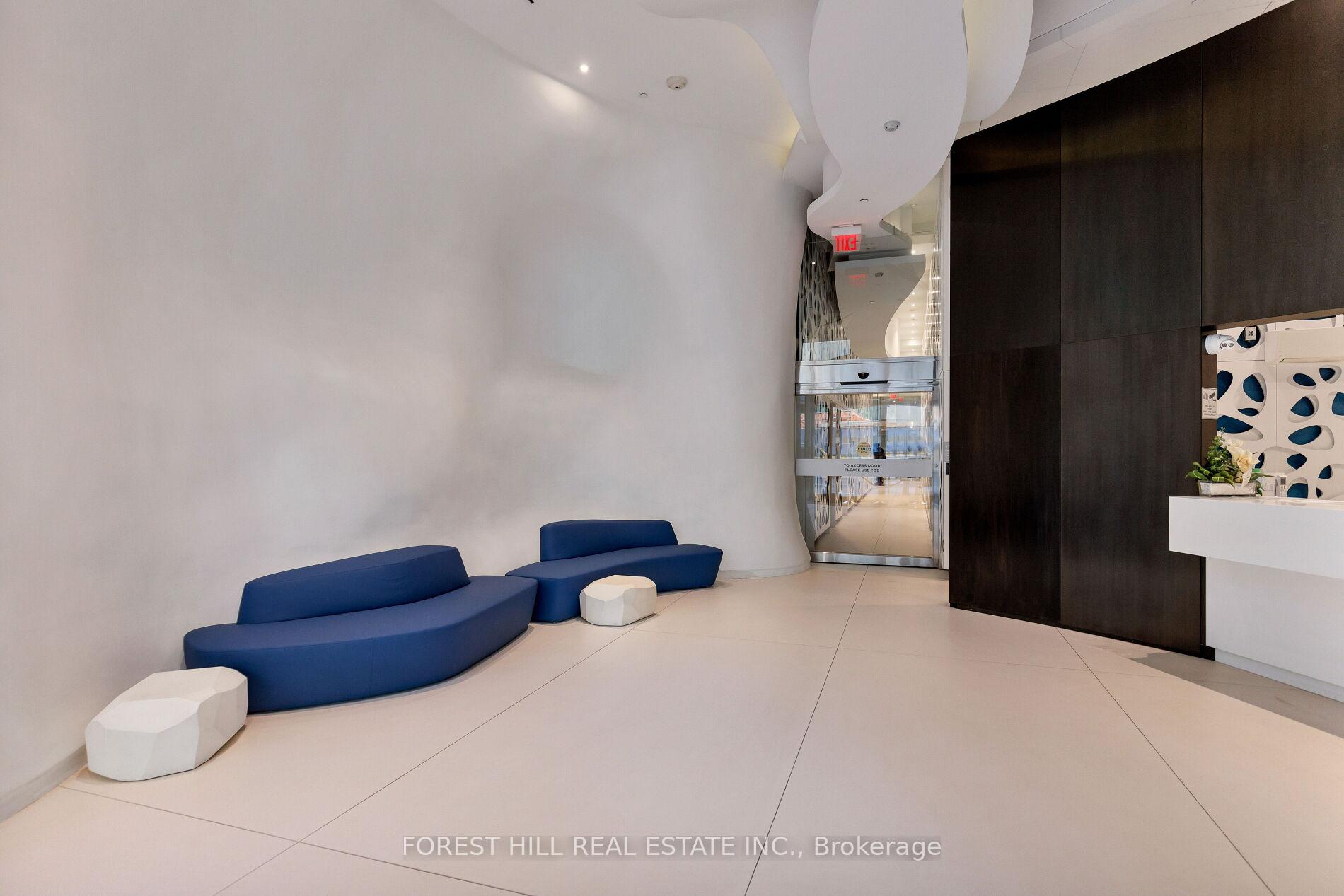 1 Bloor Street E 6805