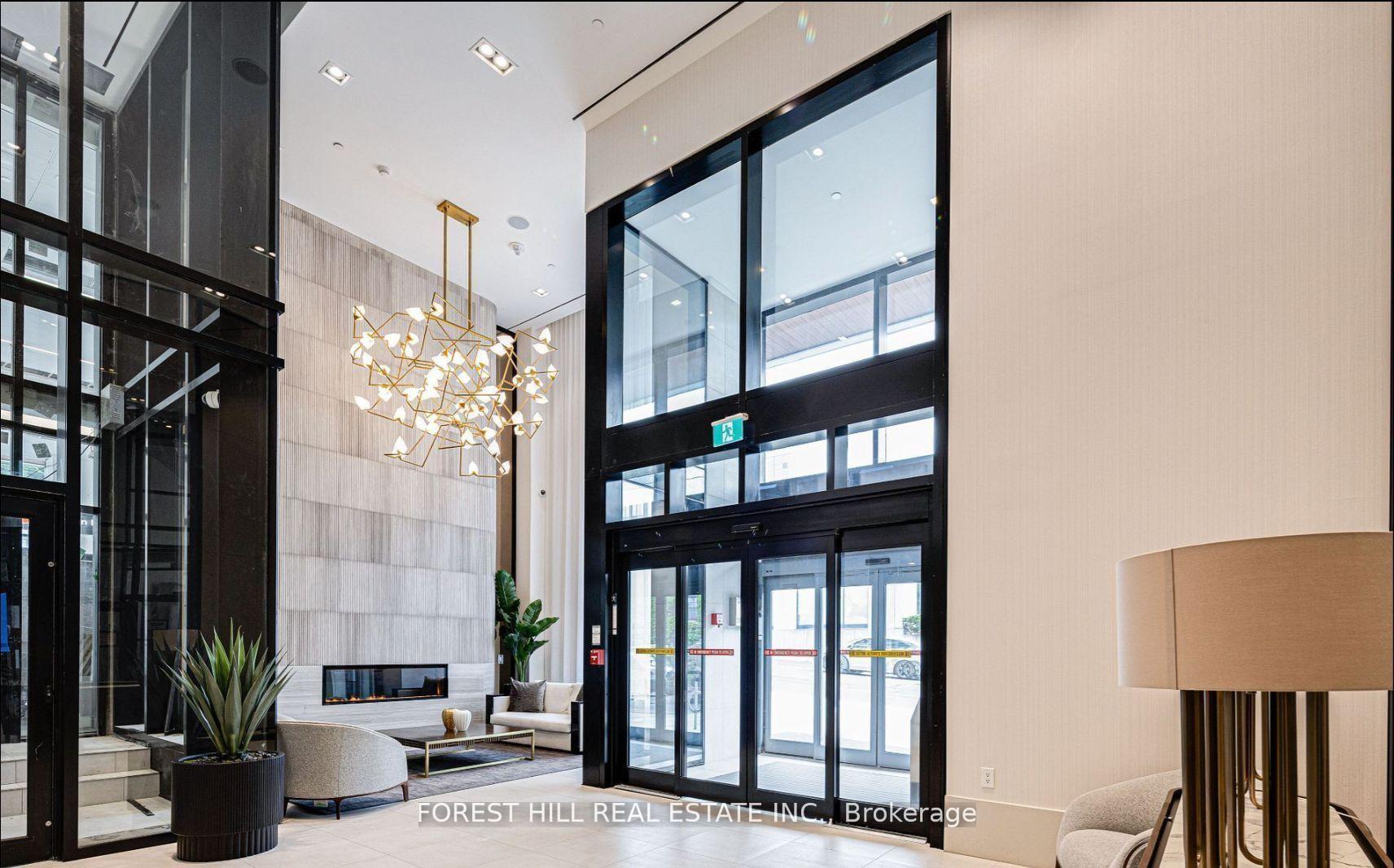 2020 Bathurst Street 1615