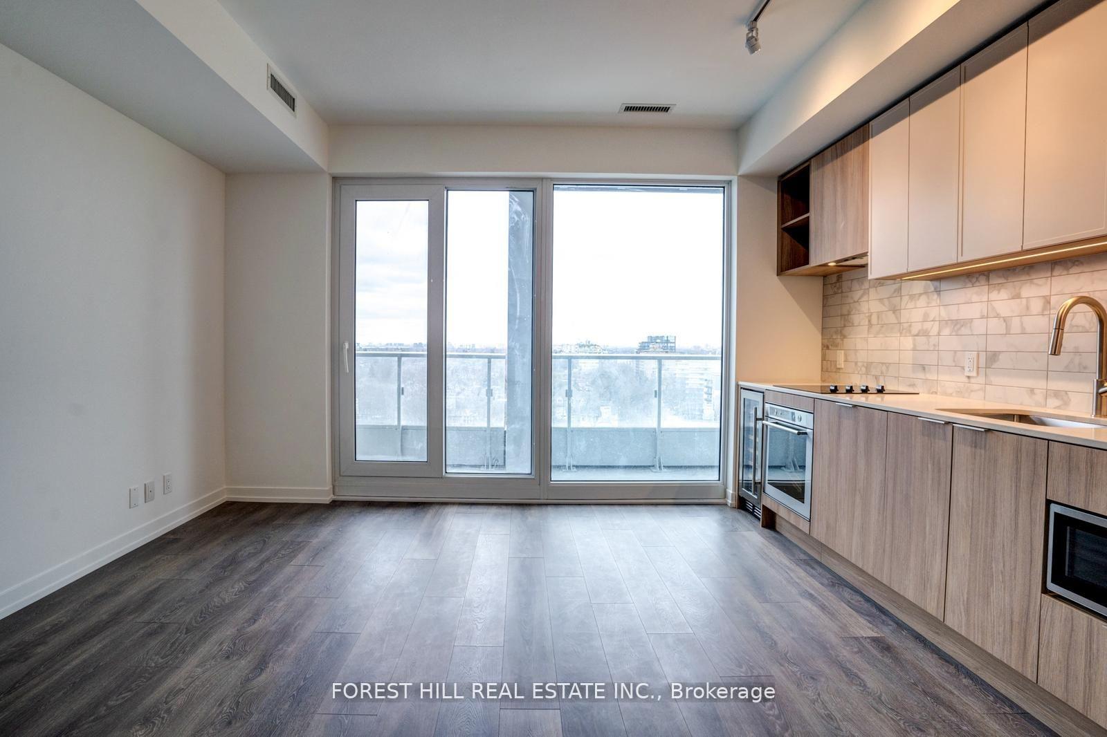 2020 Bathurst Street 1615