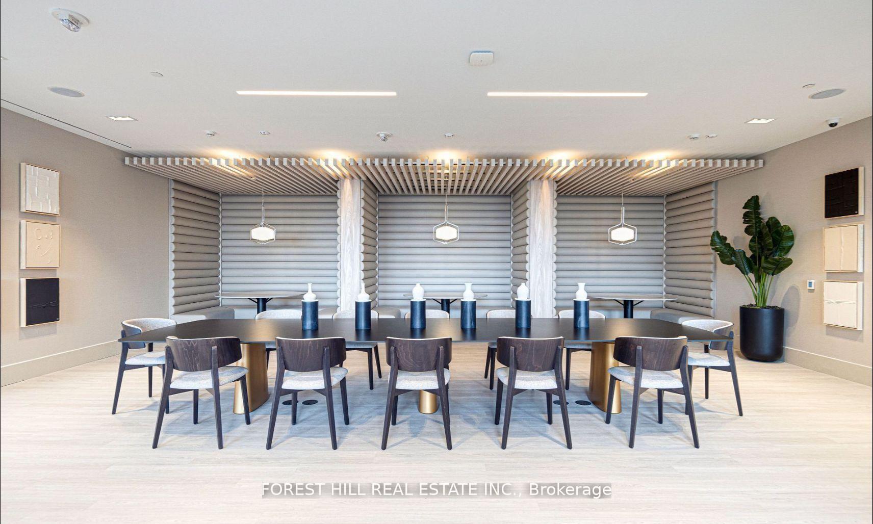 2020 Bathurst Street 1615