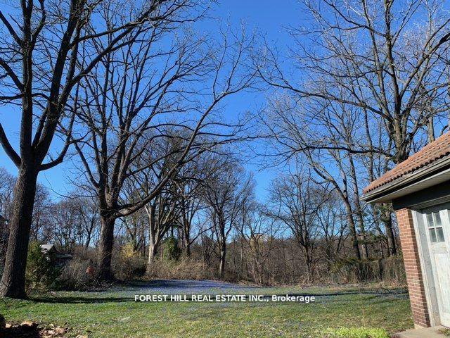 132 Blythwood Road W