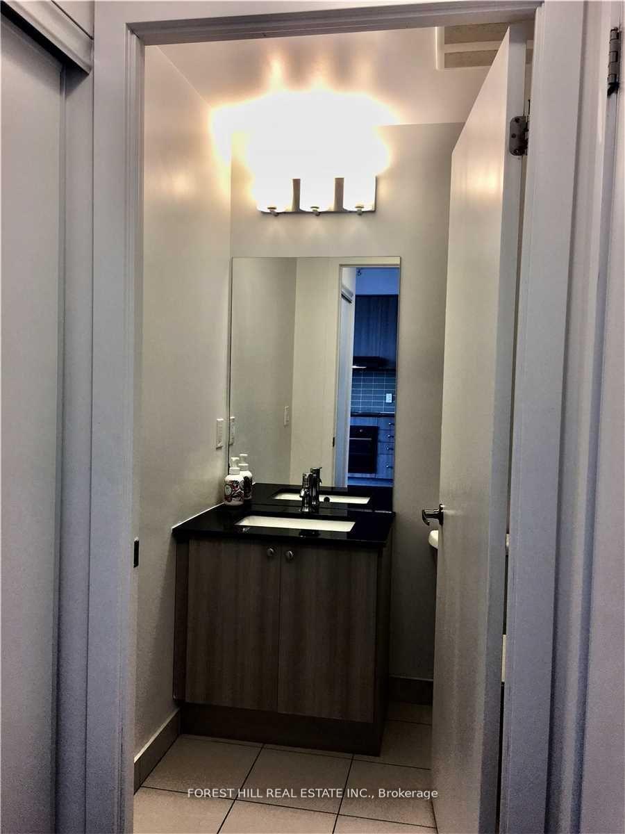 7 Kenaston Garden 716