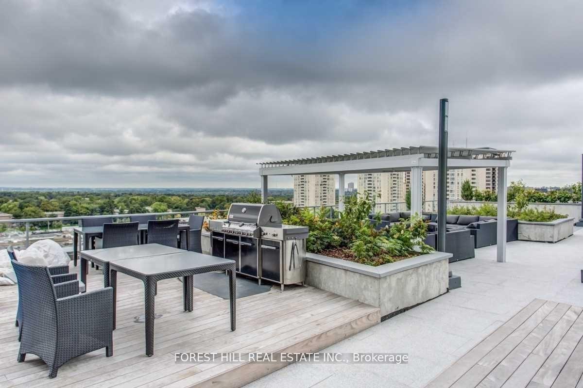 7 Kenaston Garden 716