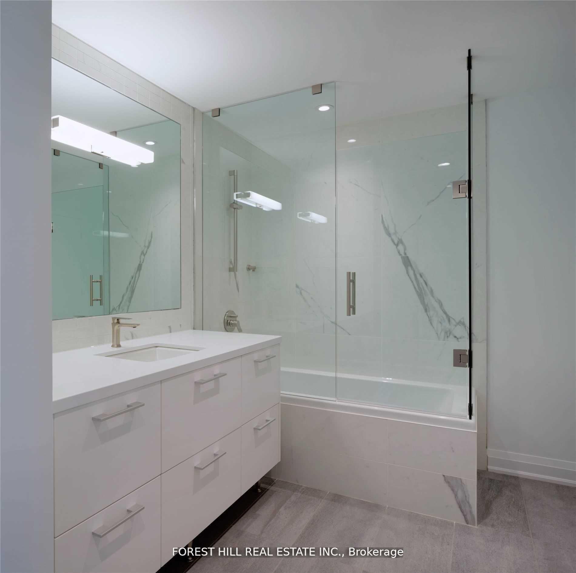 23C Lascelles Boulevard