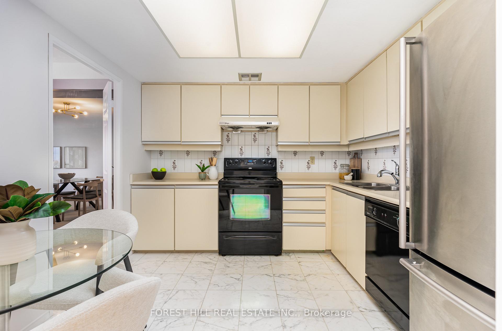 3 Concorde Place 2004