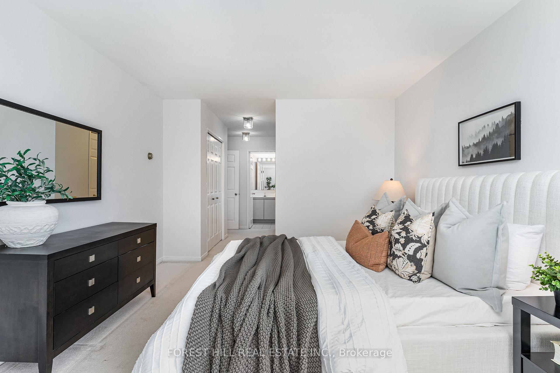 3 Concorde Place 2004