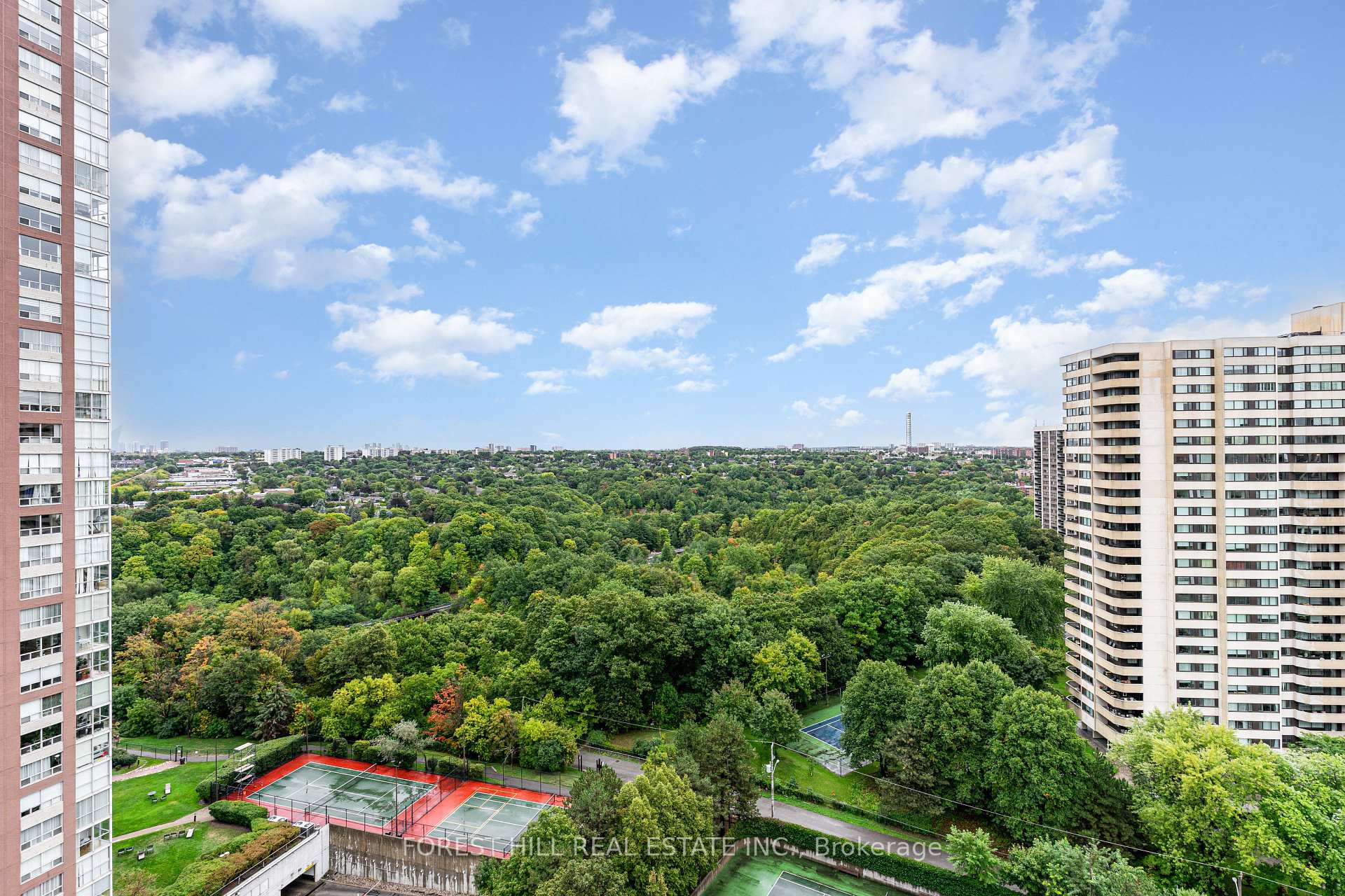 3 Concorde Place 2004