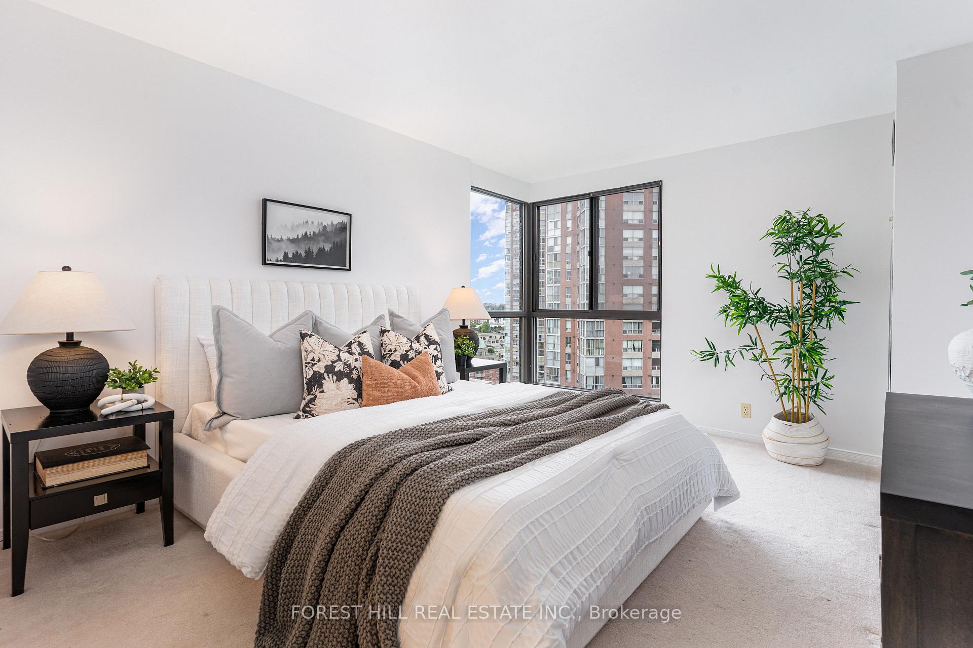 3 Concorde Place 2004