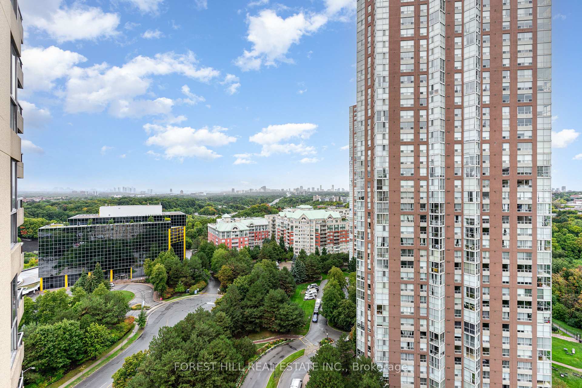 3 Concorde Place 2004