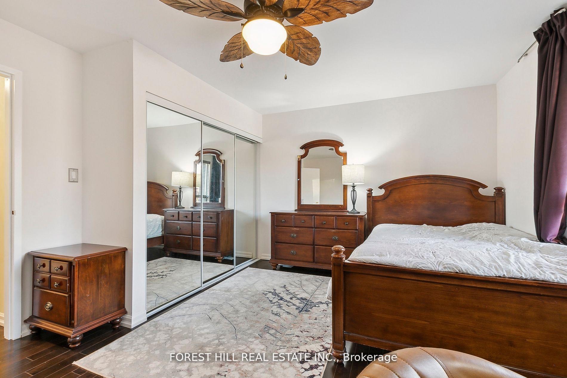 86 Village Greenway N/A