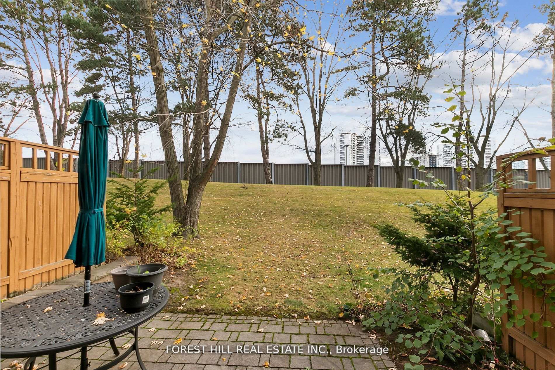 86 Village Greenway N/A