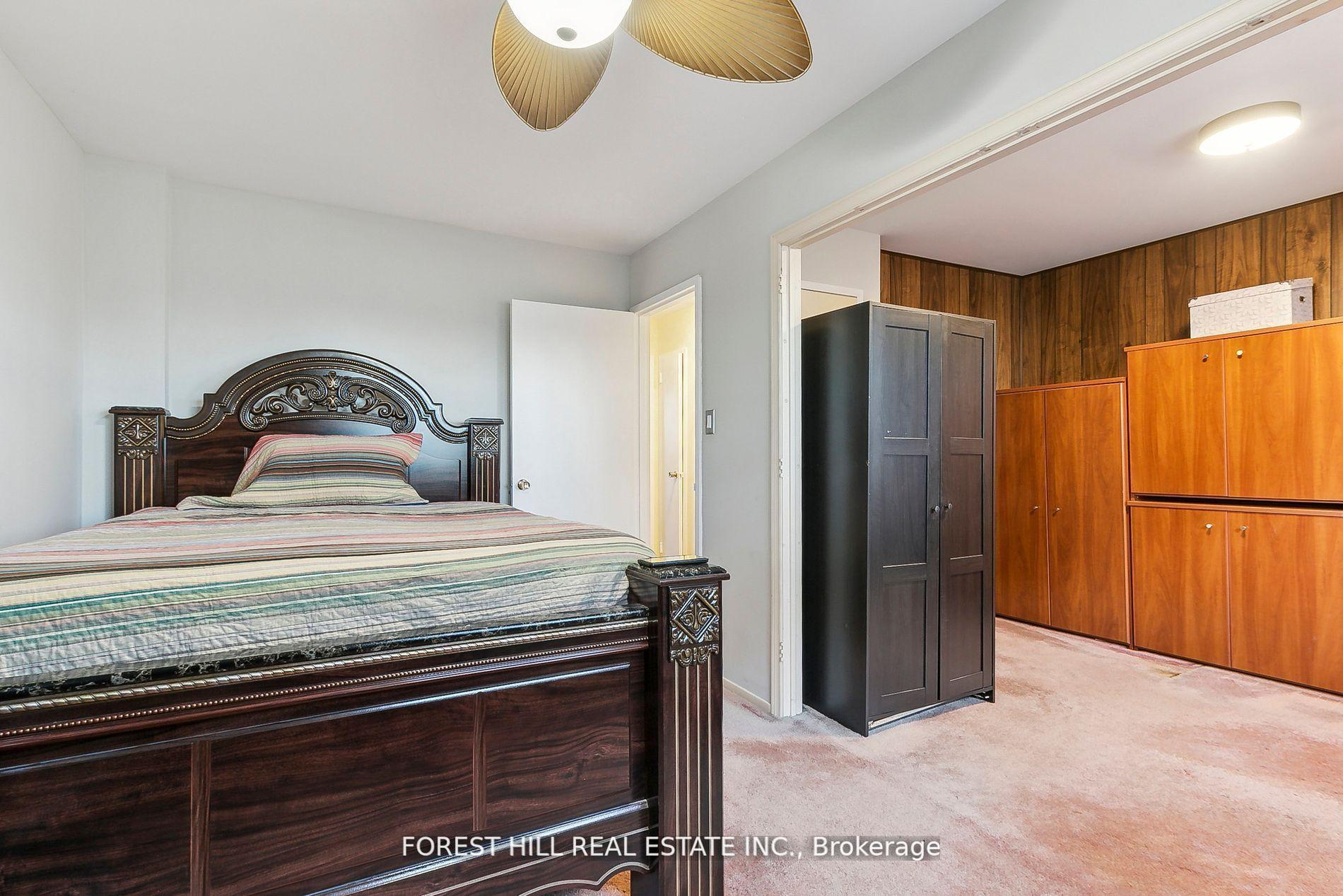 86 Village Greenway N/A