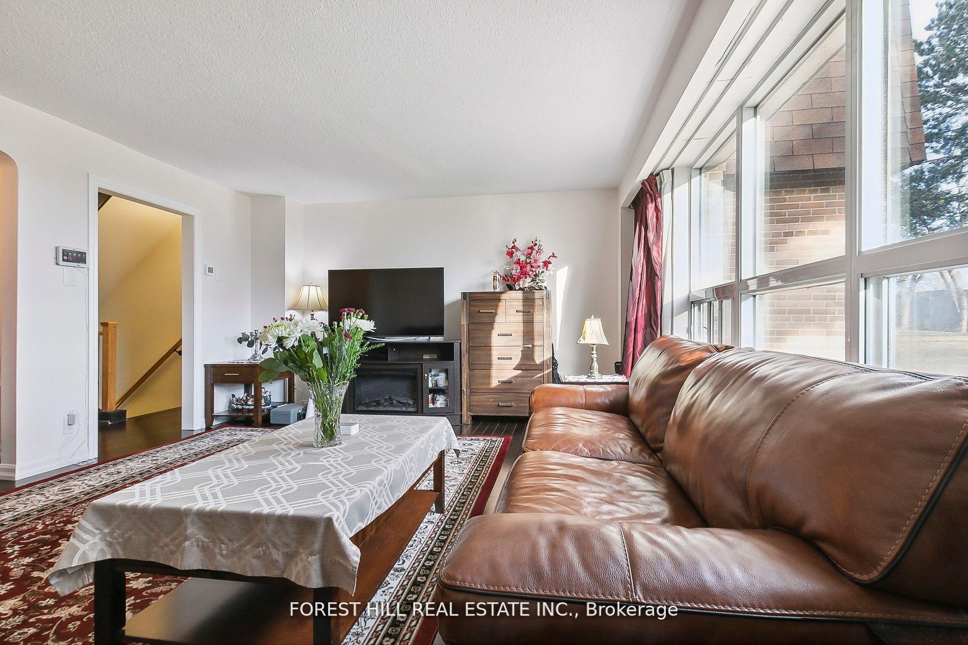 86 Village Greenway N/A