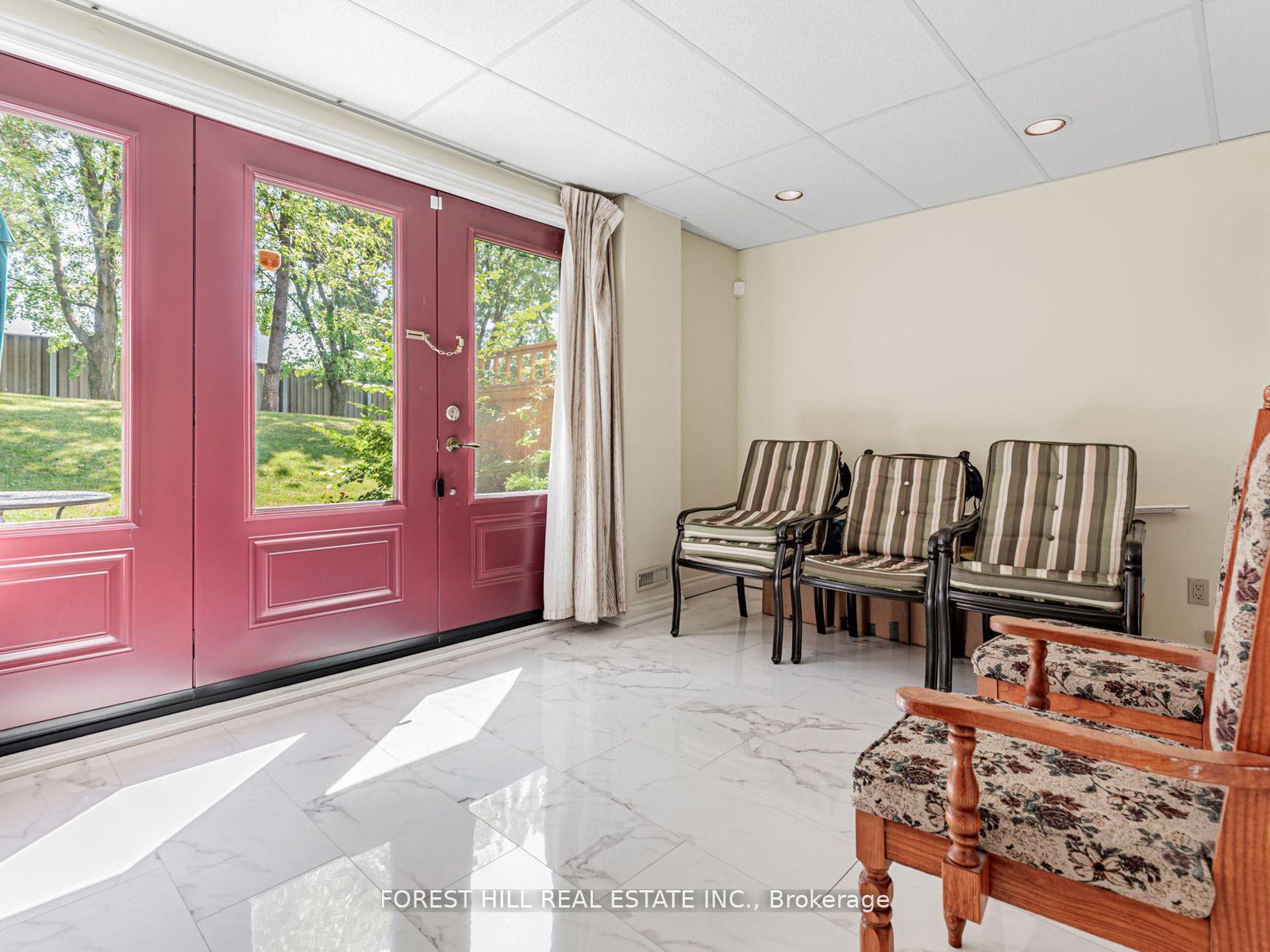 86 Village Greenway N/A