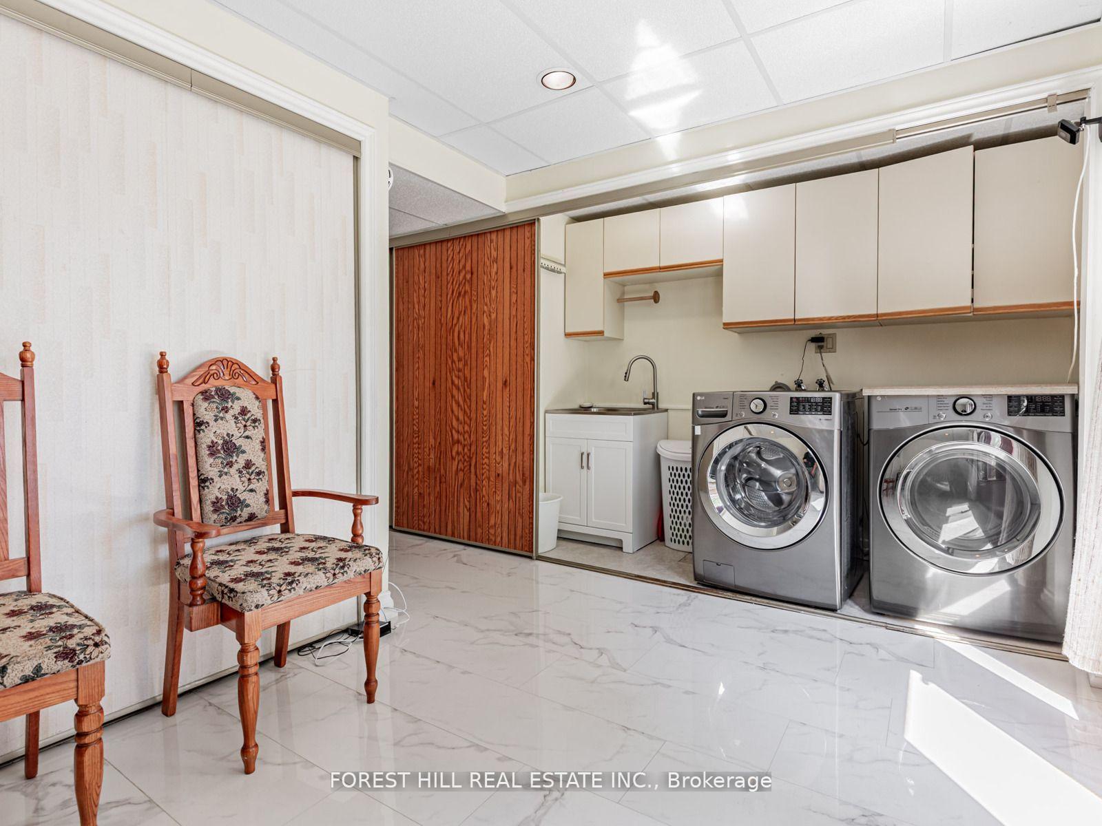 86 Village Greenway N/A