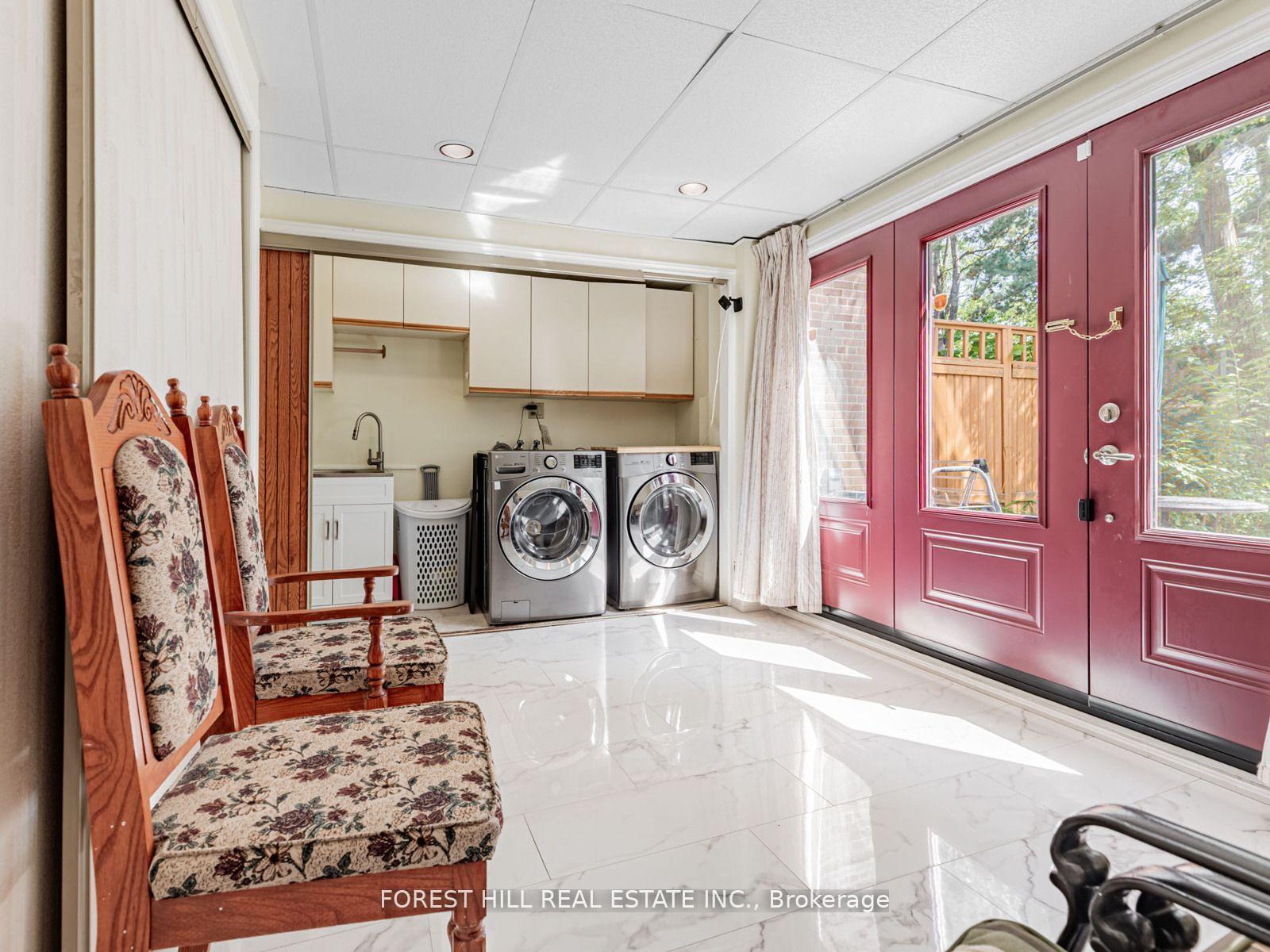 86 Village Greenway N/A