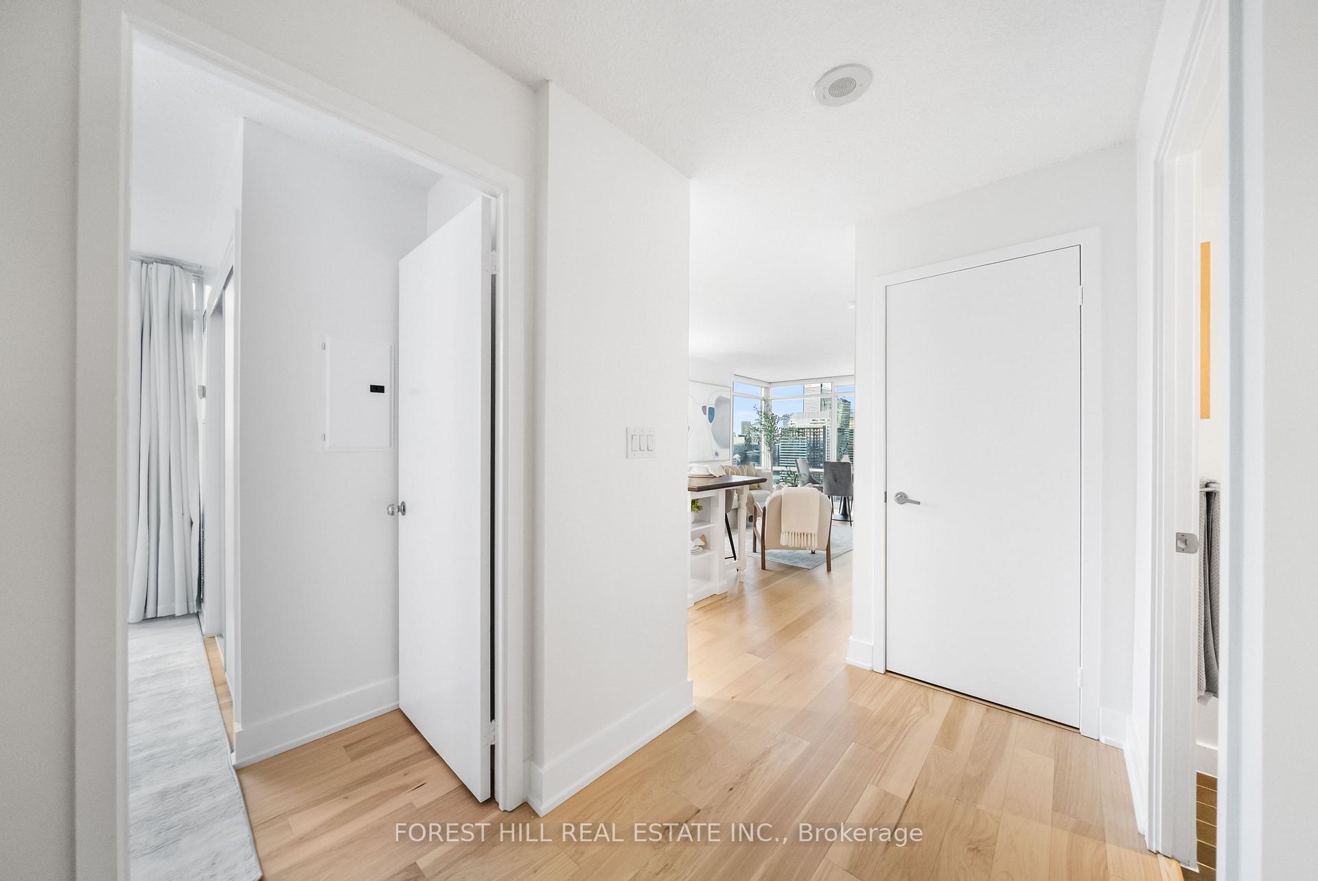 25 Telegram Mews N/A 5002