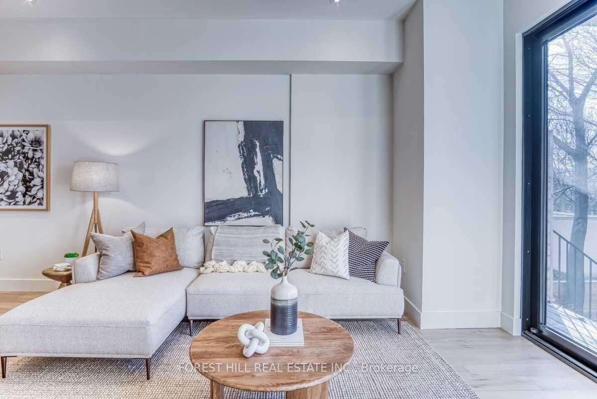 143 Chaplin Crescent