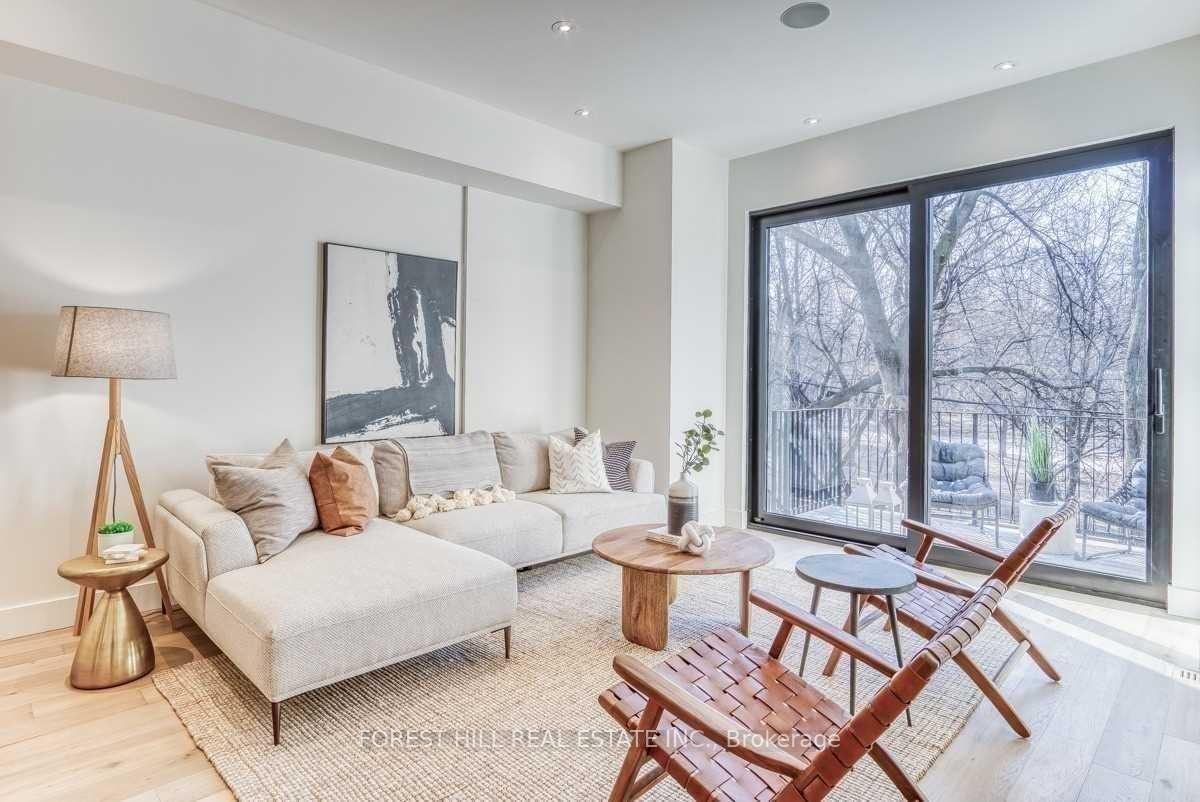 143 Chaplin Crescent