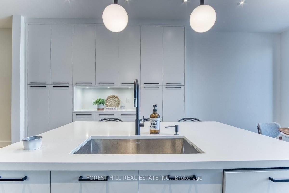 143 Chaplin Crescent