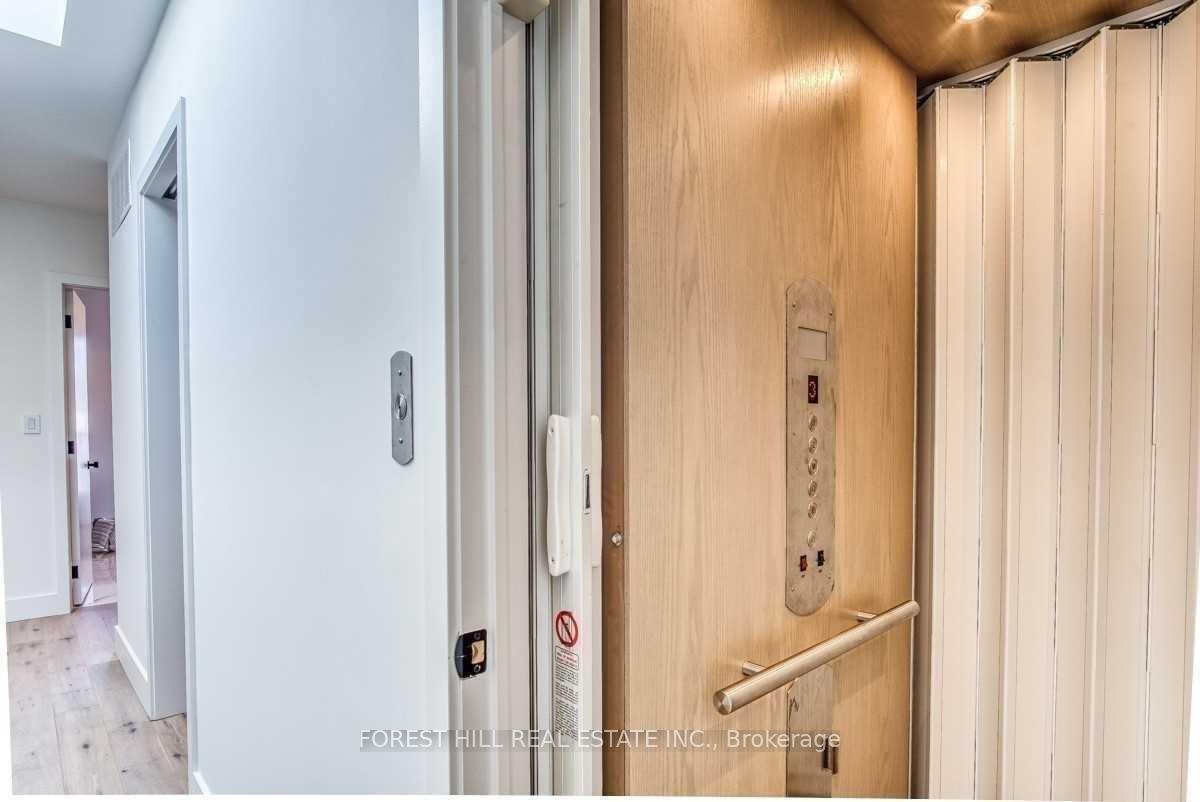 143 Chaplin Crescent