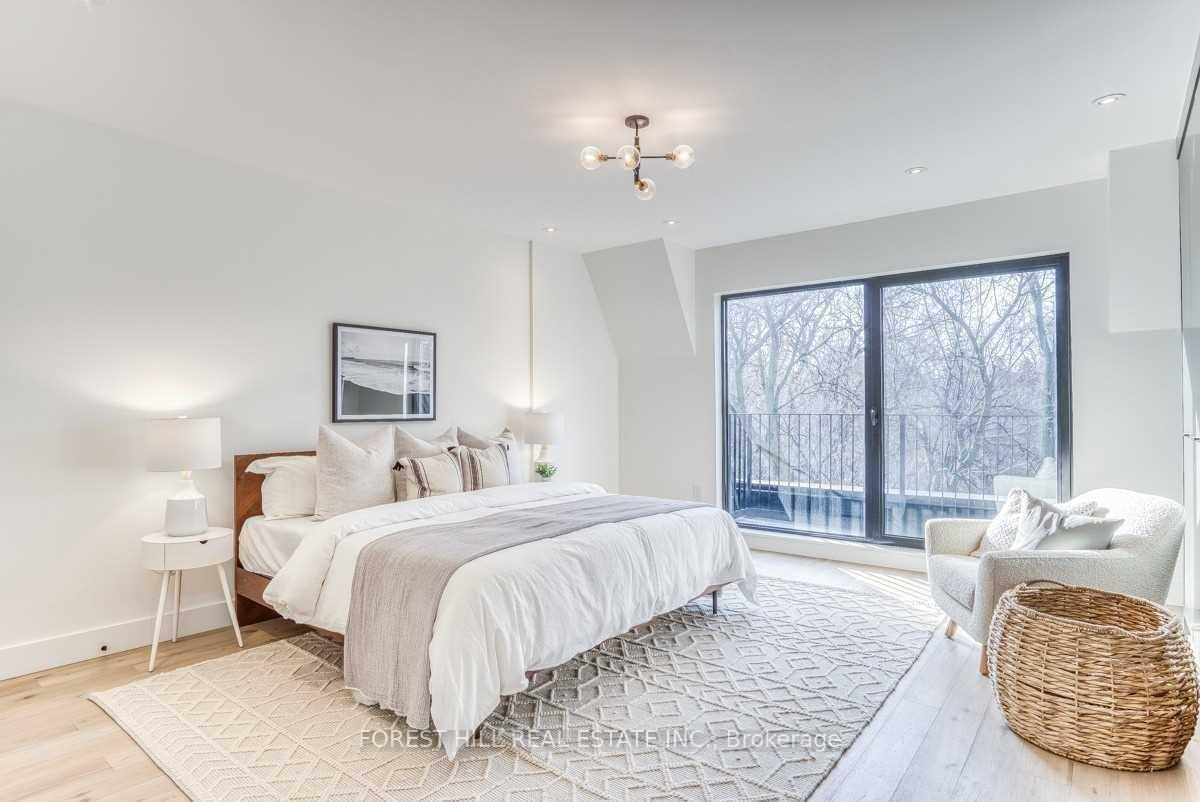 143 Chaplin Crescent