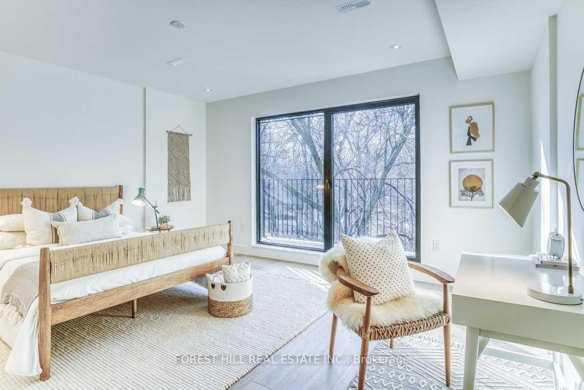 143 Chaplin Crescent