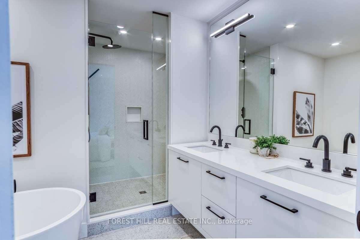 143 Chaplin Crescent