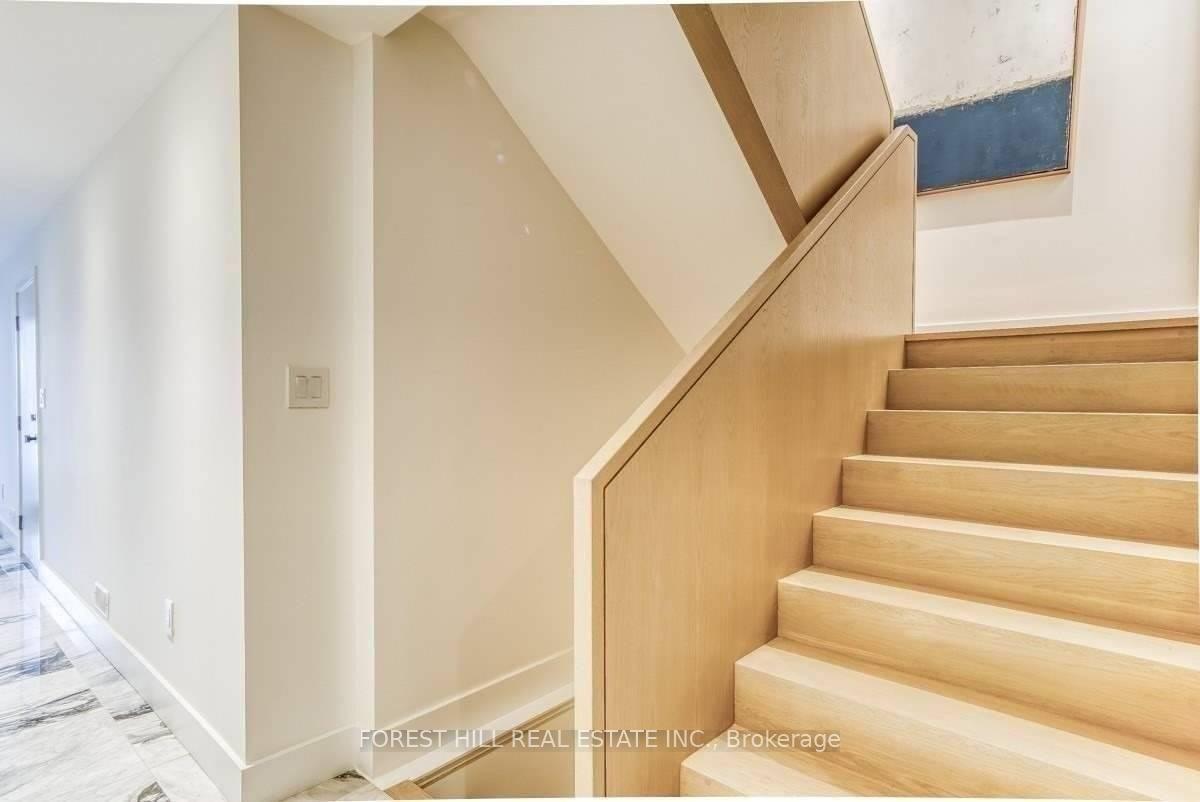 143 Chaplin Crescent