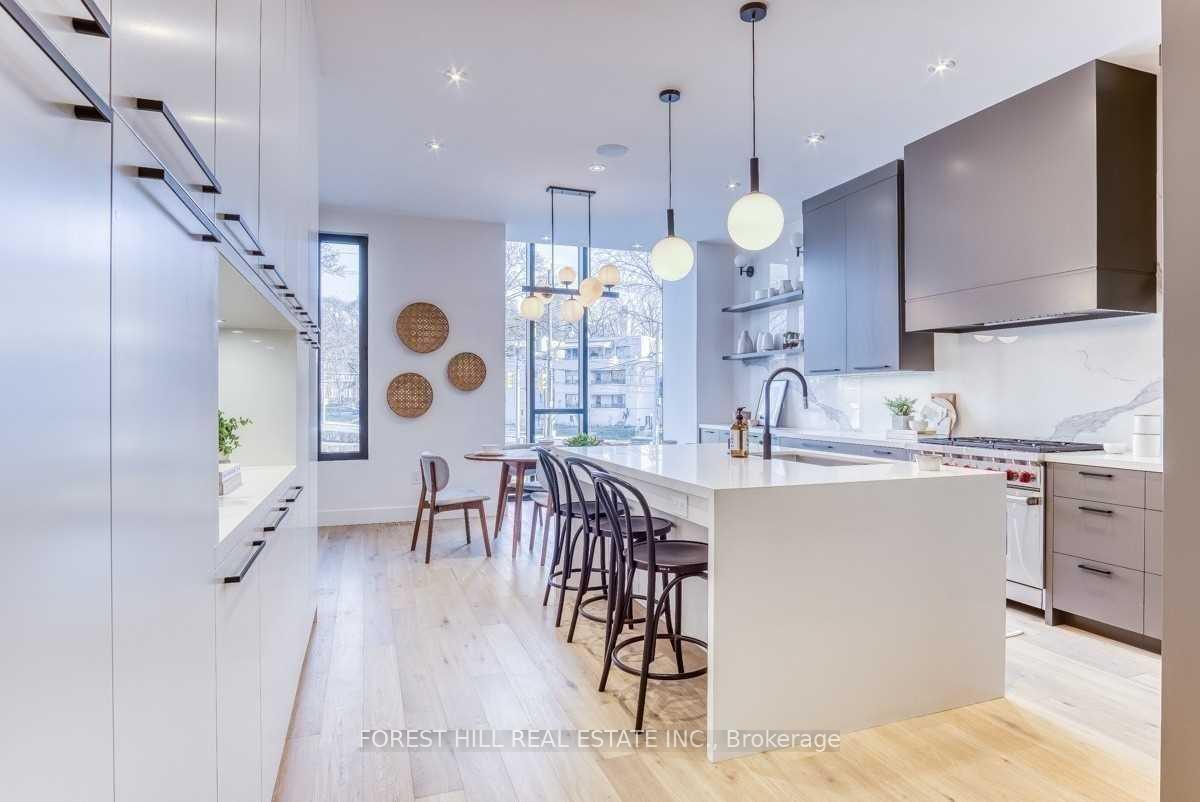 143 Chaplin Crescent