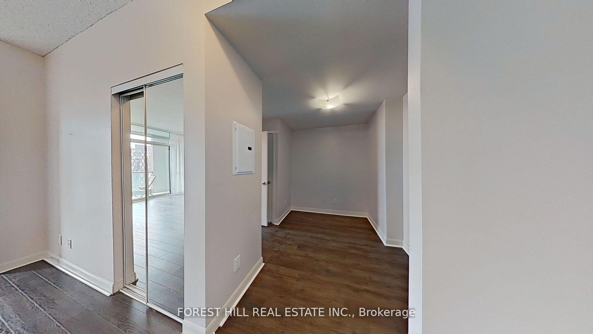 525 Wilson Avenue 1019