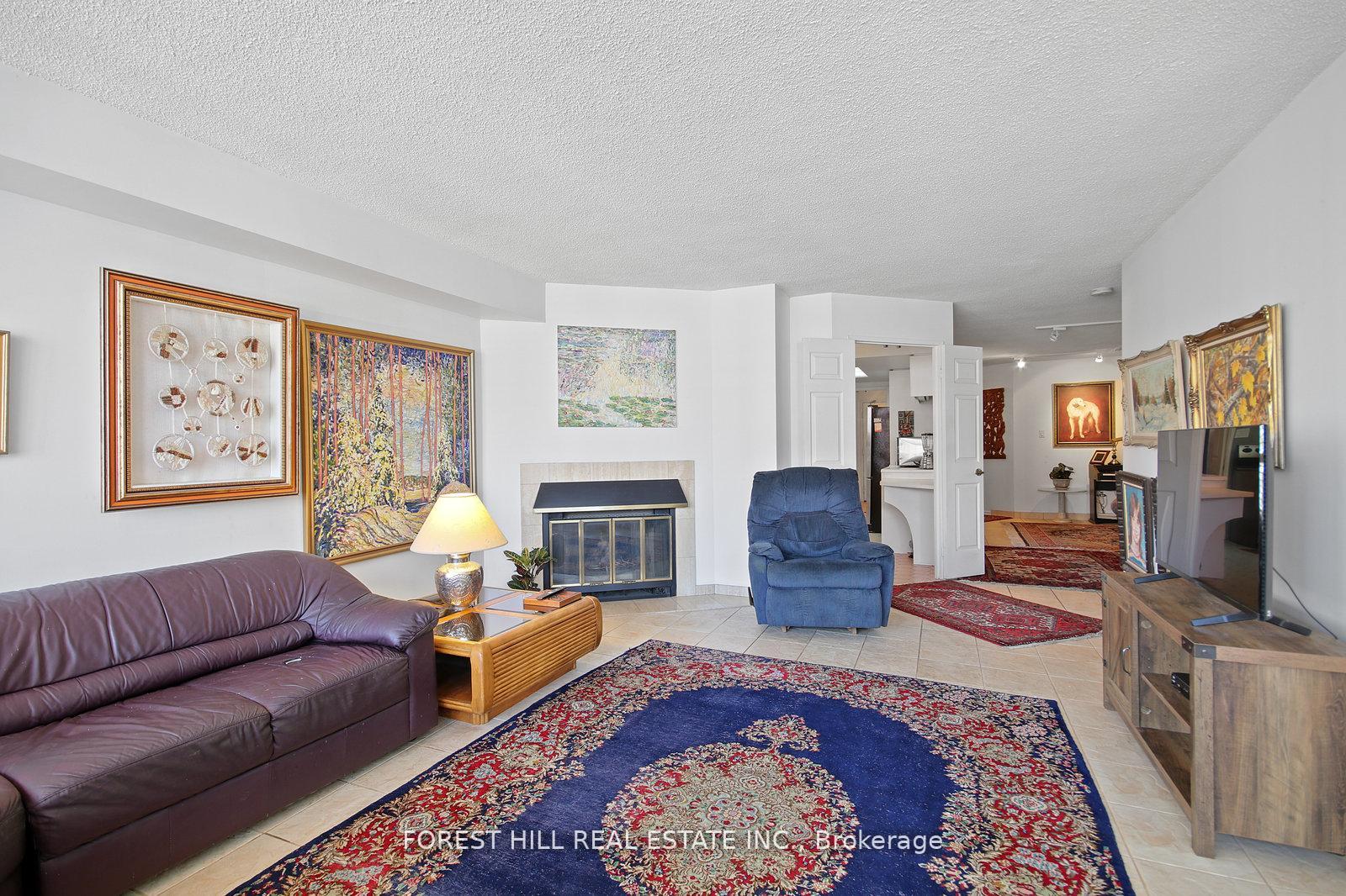 130 Carlton Street 1101