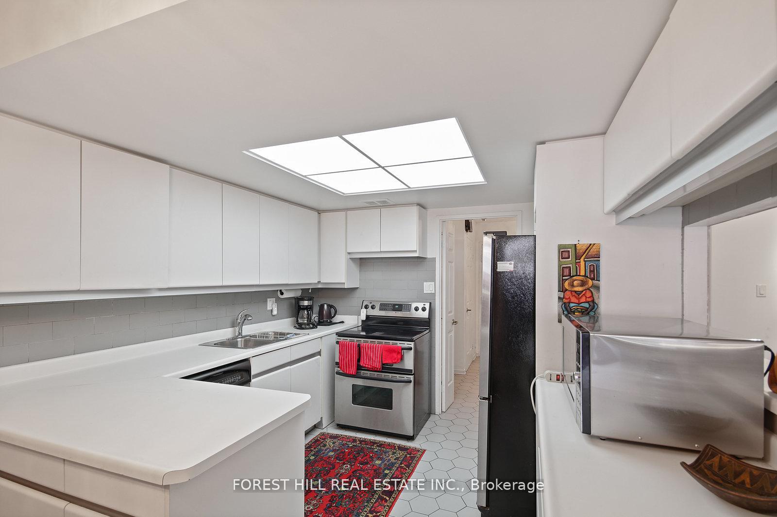 130 Carlton Street 1101