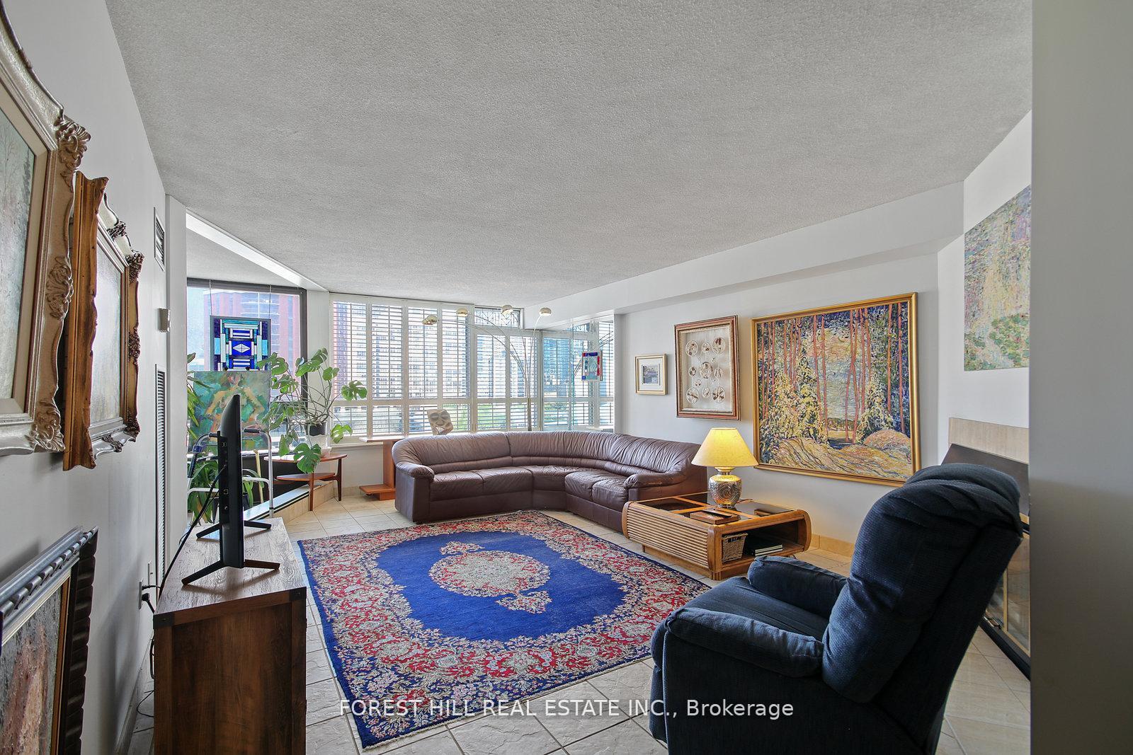 130 Carlton Street 1101