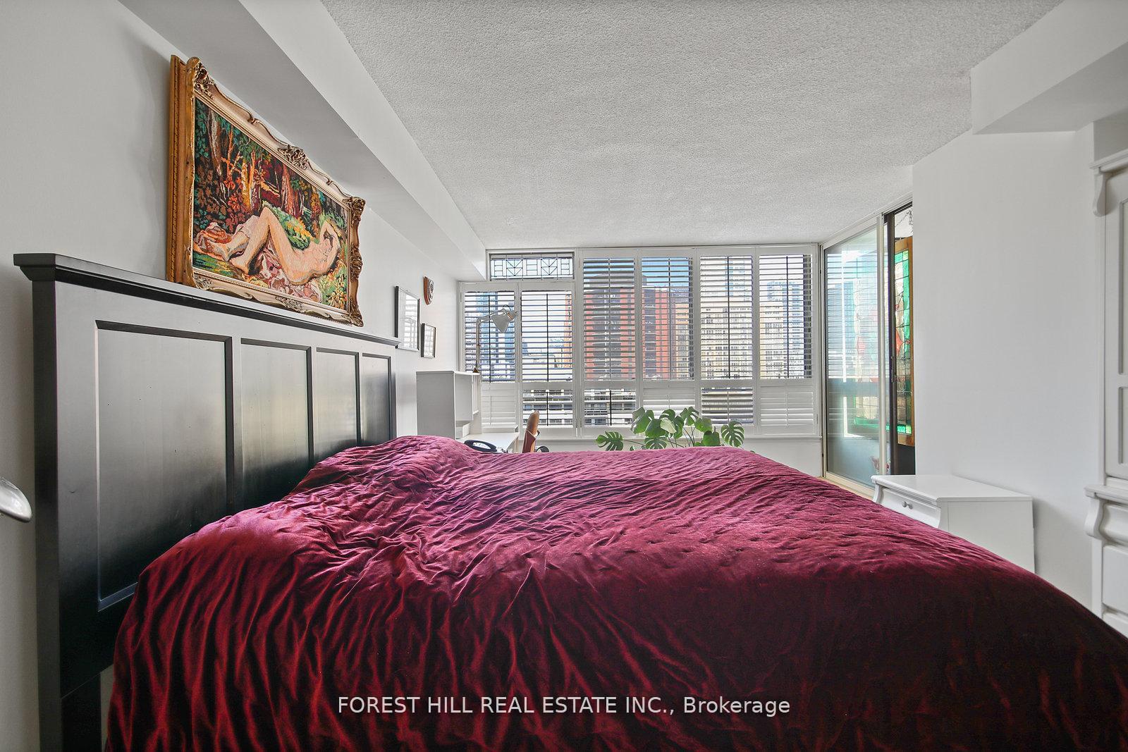 130 Carlton Street 1101