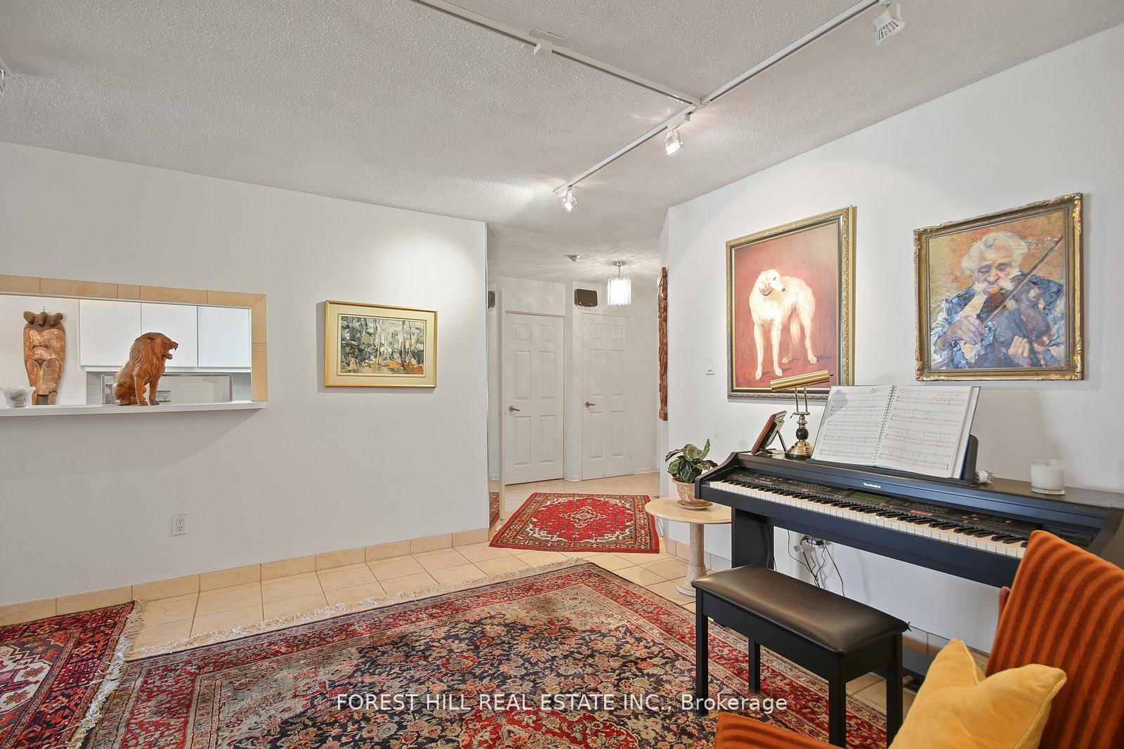 130 Carlton Street 1101