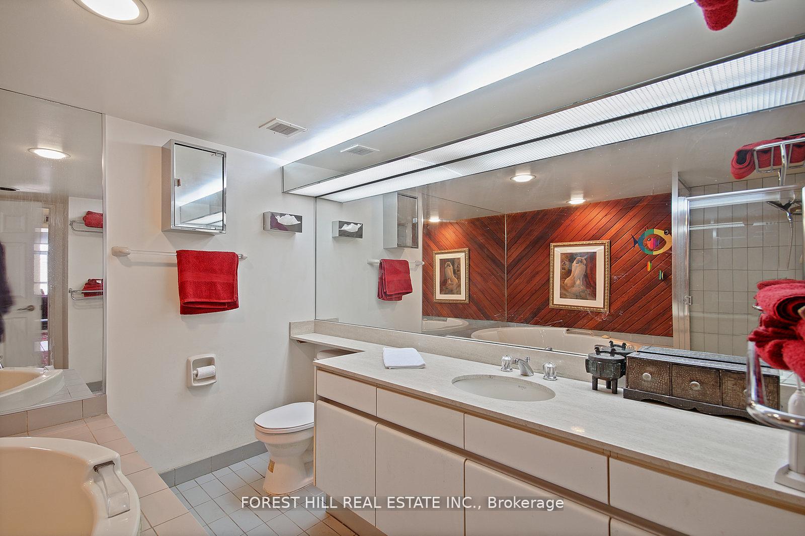 130 Carlton Street 1101